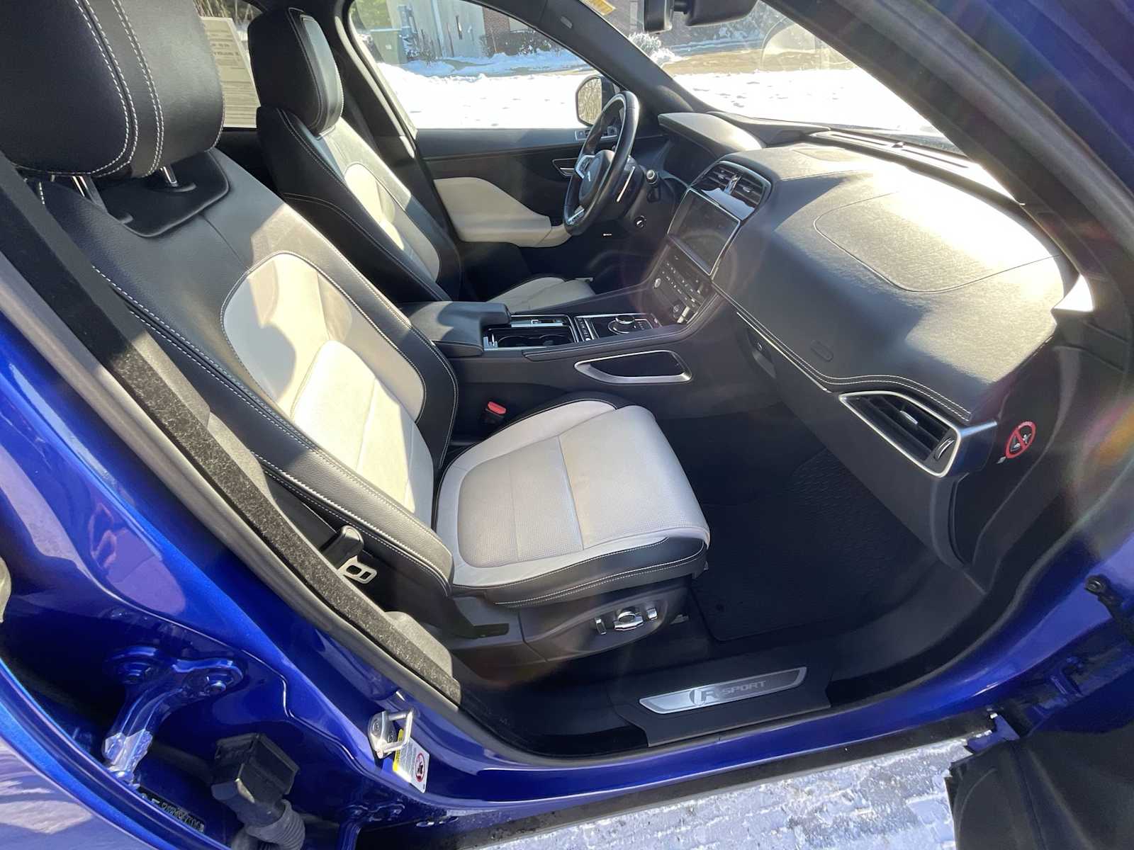 Thumbnail: 2018 Jaguar F-Pace - 14