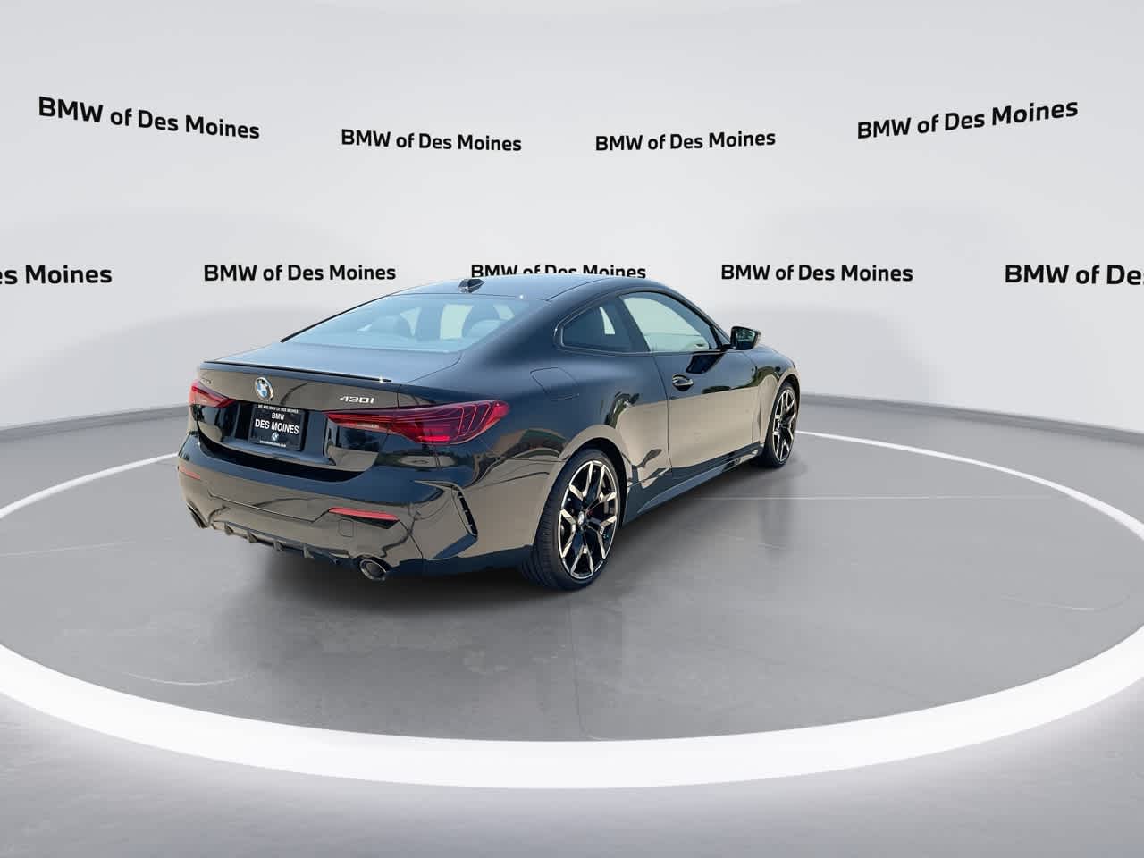 Thumbnail: 2025 BMW 4 Series - 8