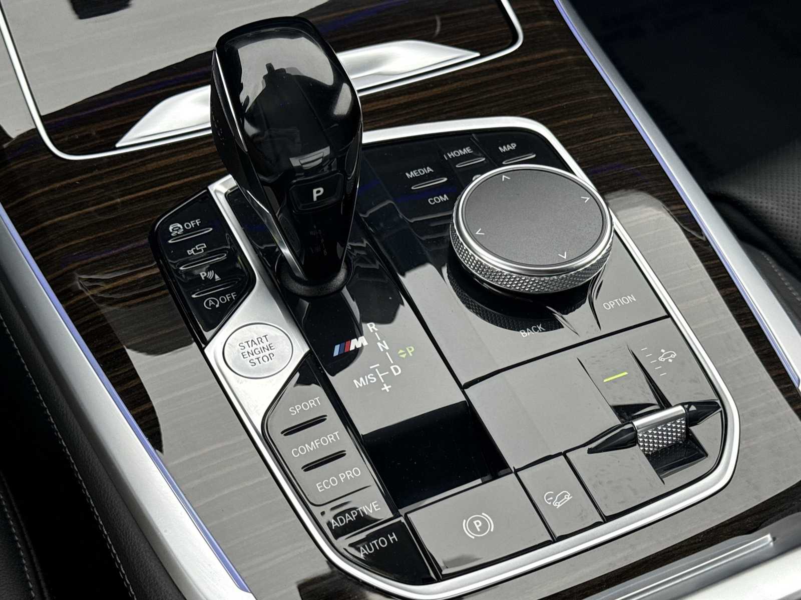 Thumbnail: 2020 BMW X7 - 35