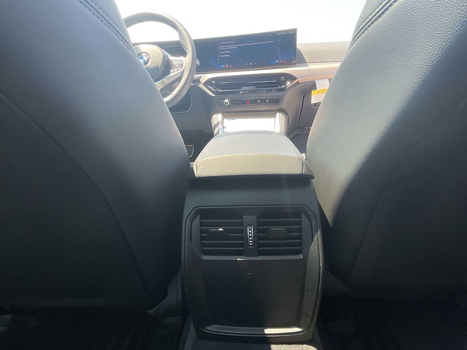 Thumbnail: 2025 BMW 4 Series - 18