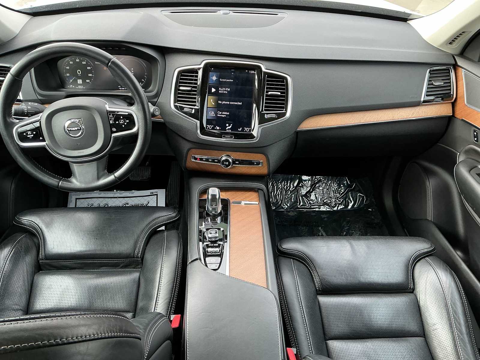 Thumbnail: 2018 Volvo XC90 - 16