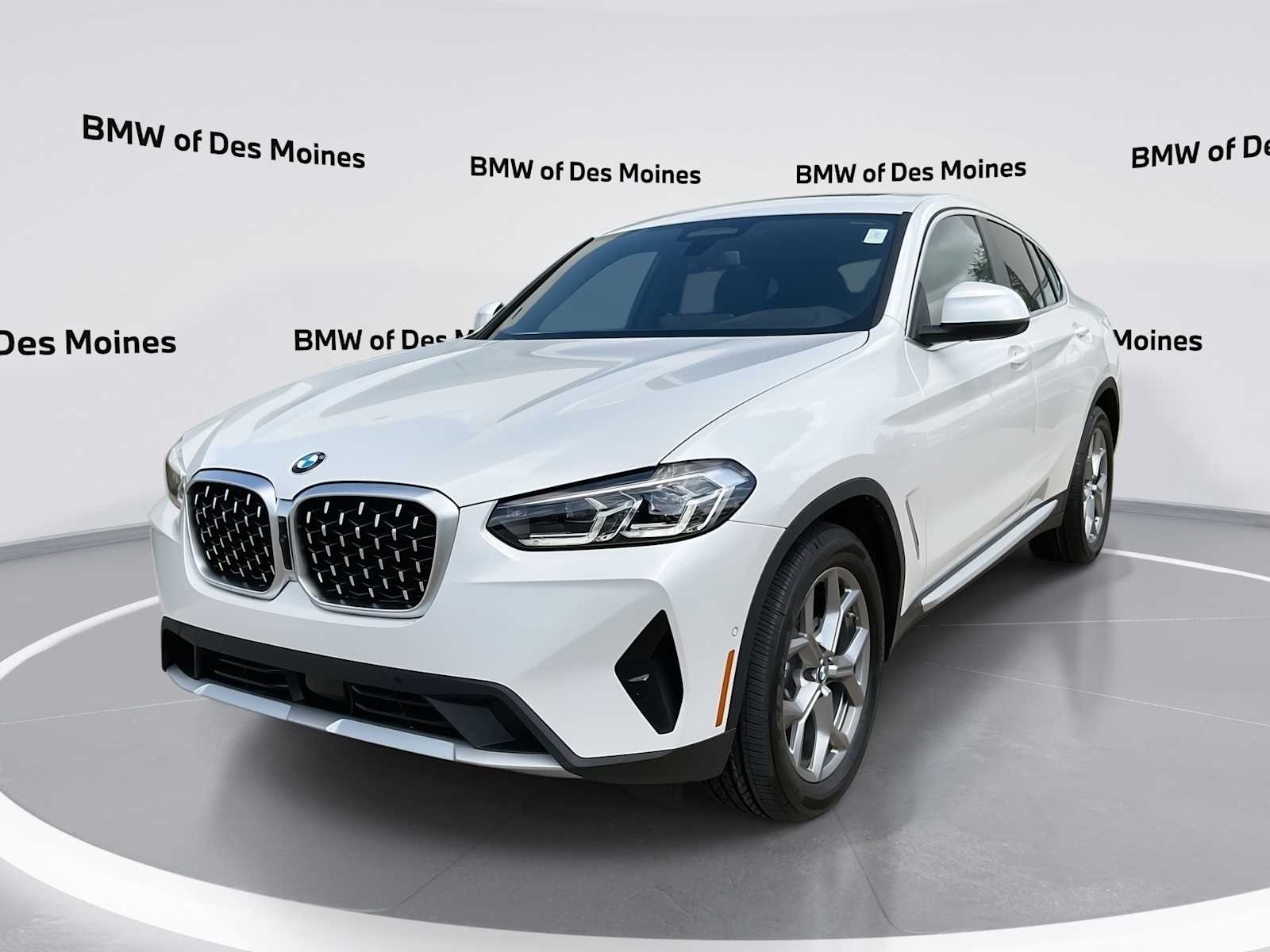 2025 BMW X4 xDrive30i -
                  Urbandale, IA