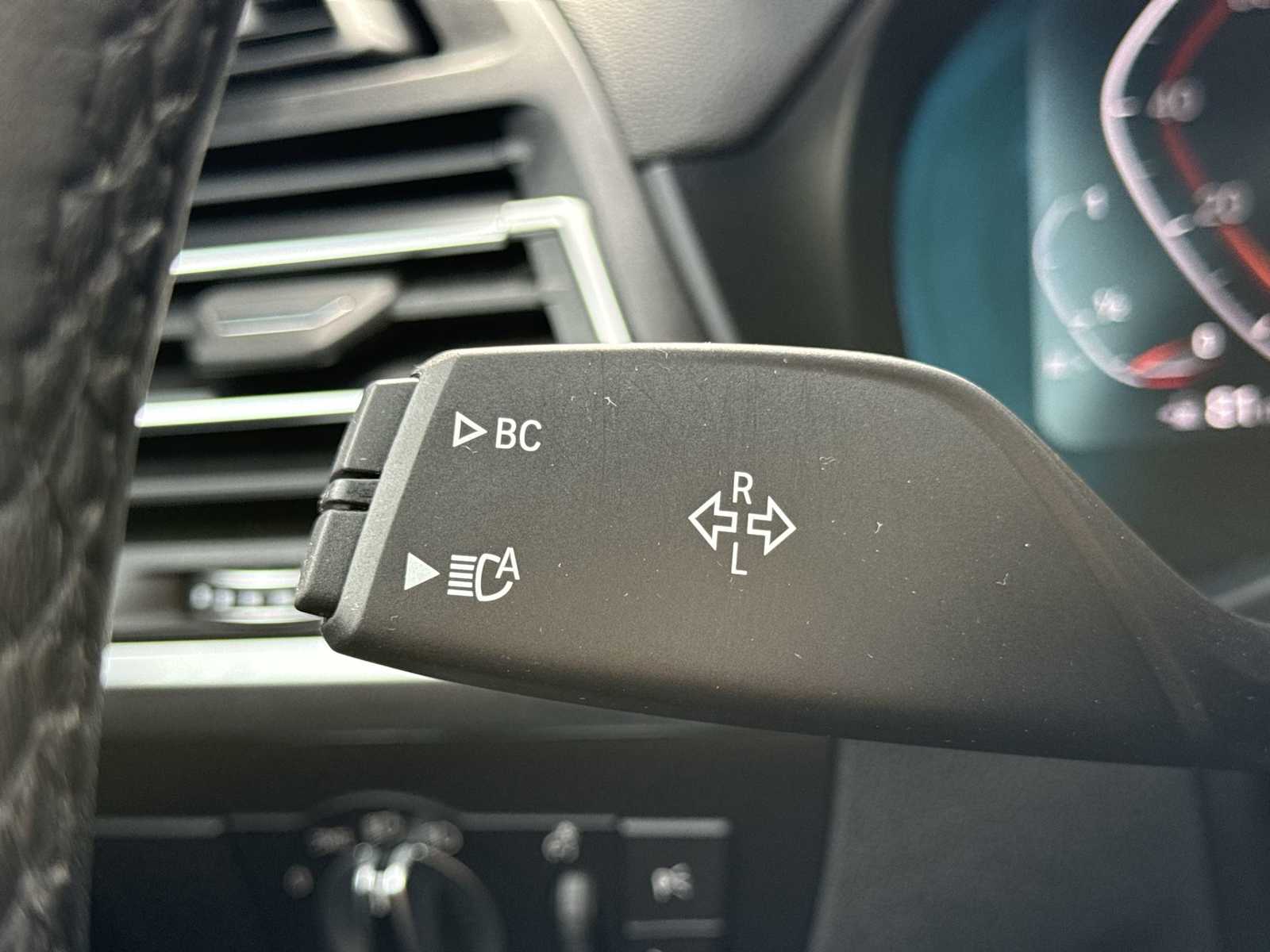 Thumbnail: 2023 BMW X3 - 29