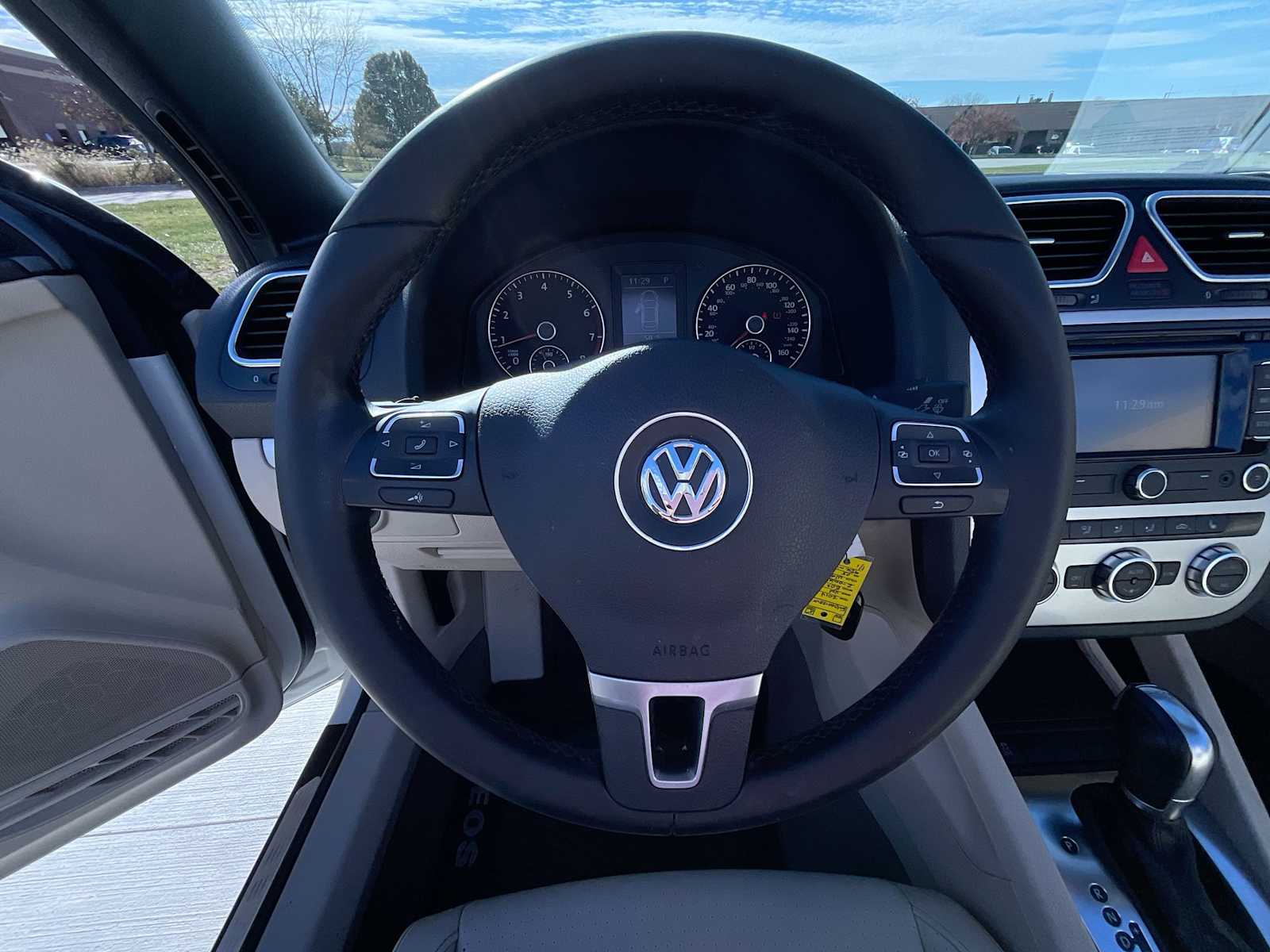 Thumbnail: 2014 Volkswagen Eos - 26