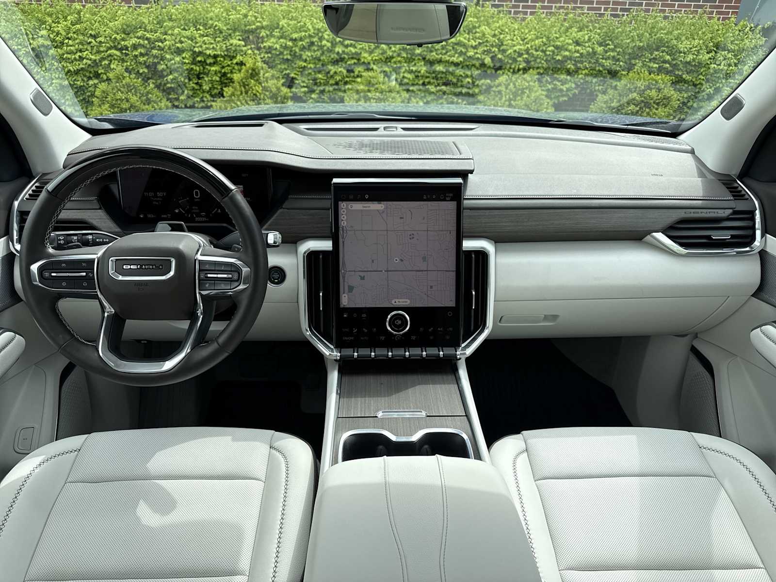 Thumbnail: 2024 GMC Acadia - 16