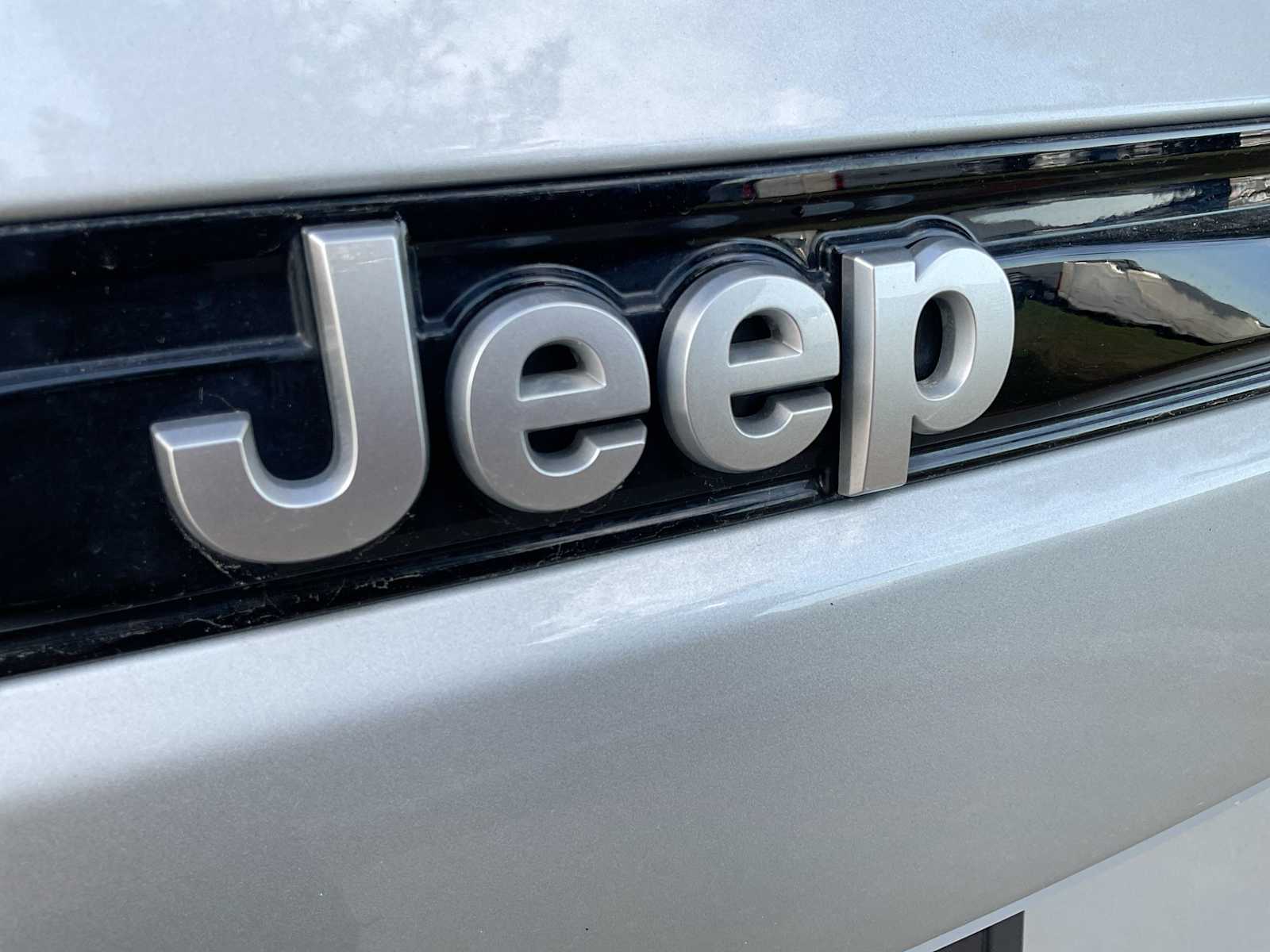 Thumbnail: 2025 Jeep Grand Cherokee - 12