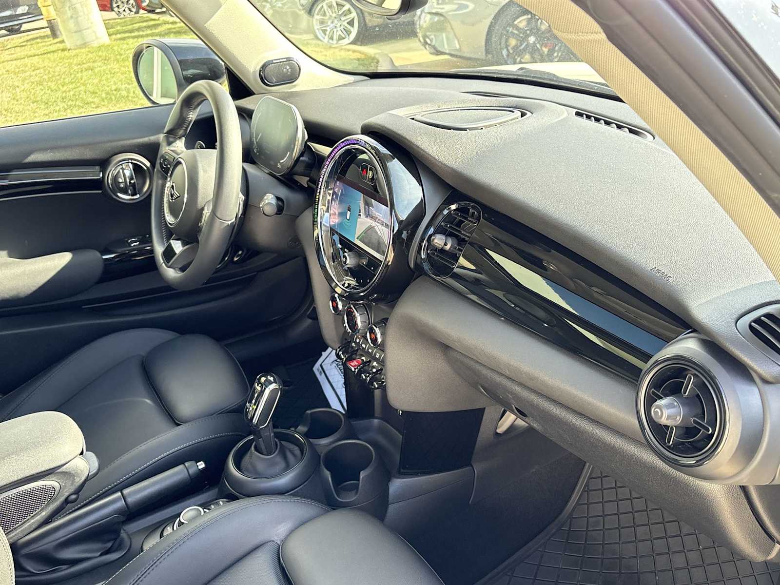 Thumbnail: 2023 MINI Cooper Hardtop - 15