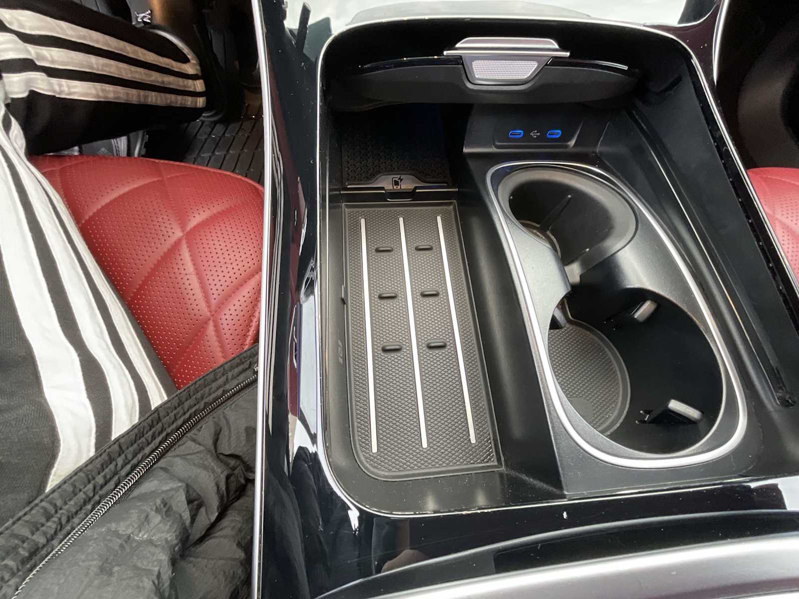 Thumbnail: 2023 Mercedes-Benz S-Class - 30