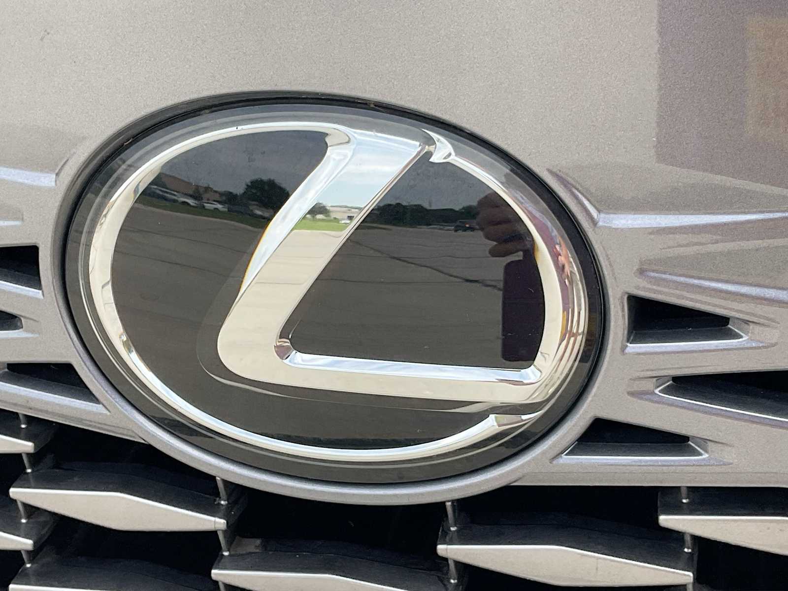 Thumbnail: 2023 Lexus RX - 12