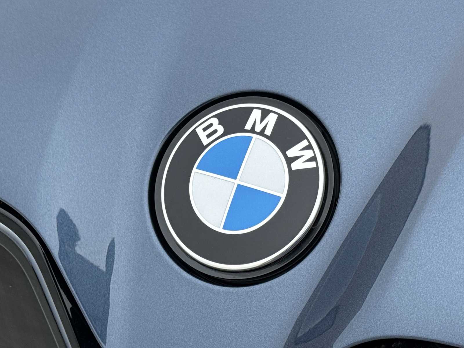 Thumbnail: 2026 BMW iX - 12