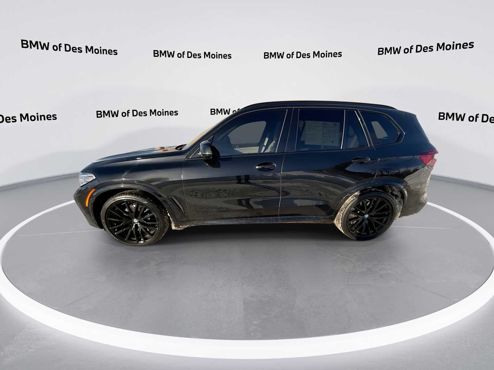 Thumbnail: 2021 BMW X5 - 5