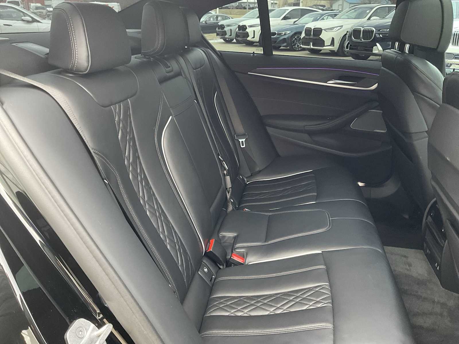 Thumbnail: 2022 BMW 5 Series - 21