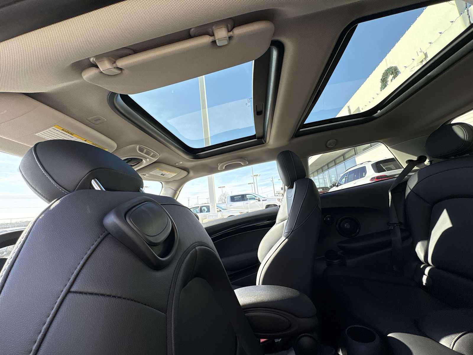 Thumbnail: 2023 MINI Cooper Hardtop - 19