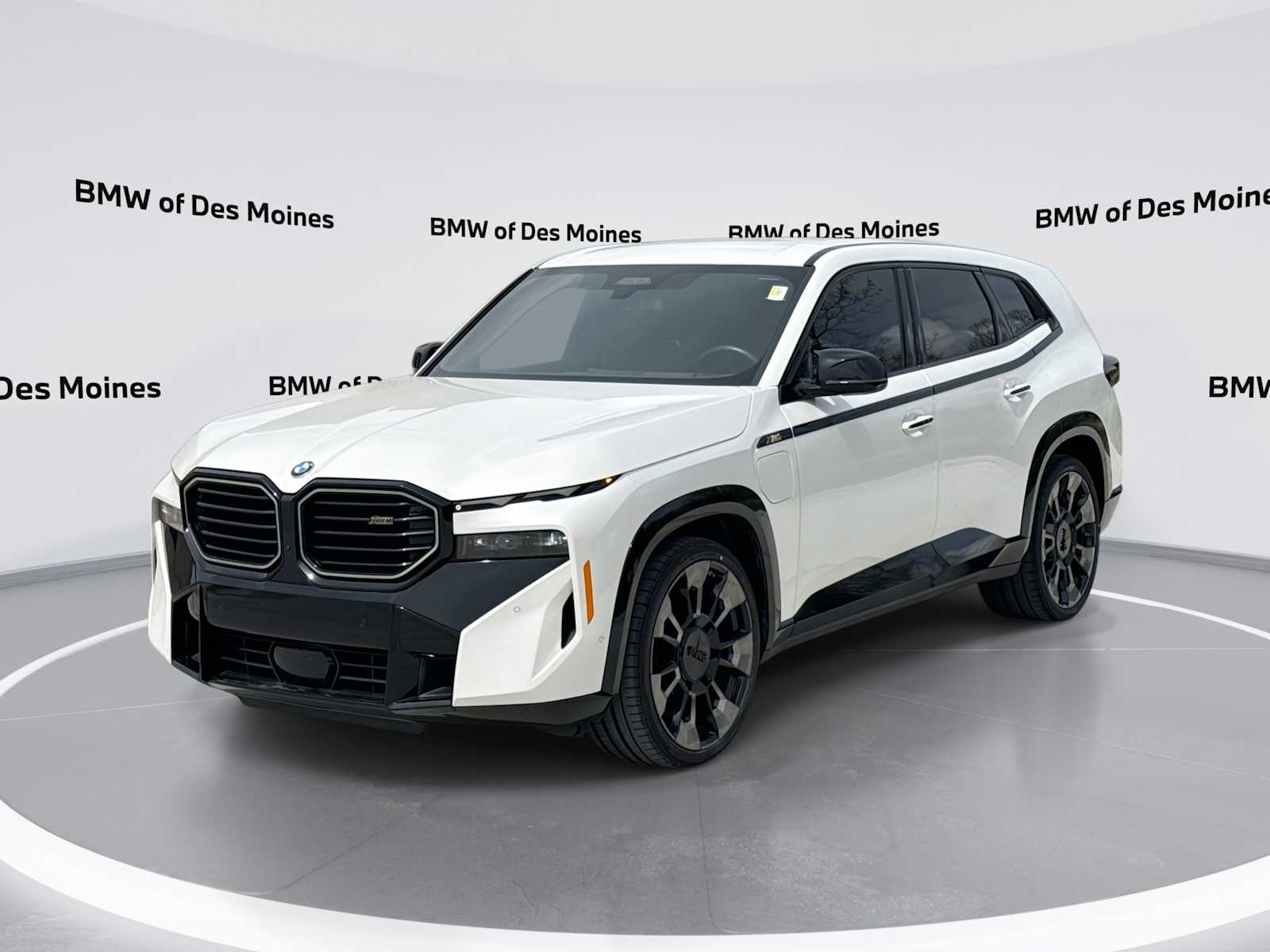 2024 BMW XM  -
                  Urbandale, IA