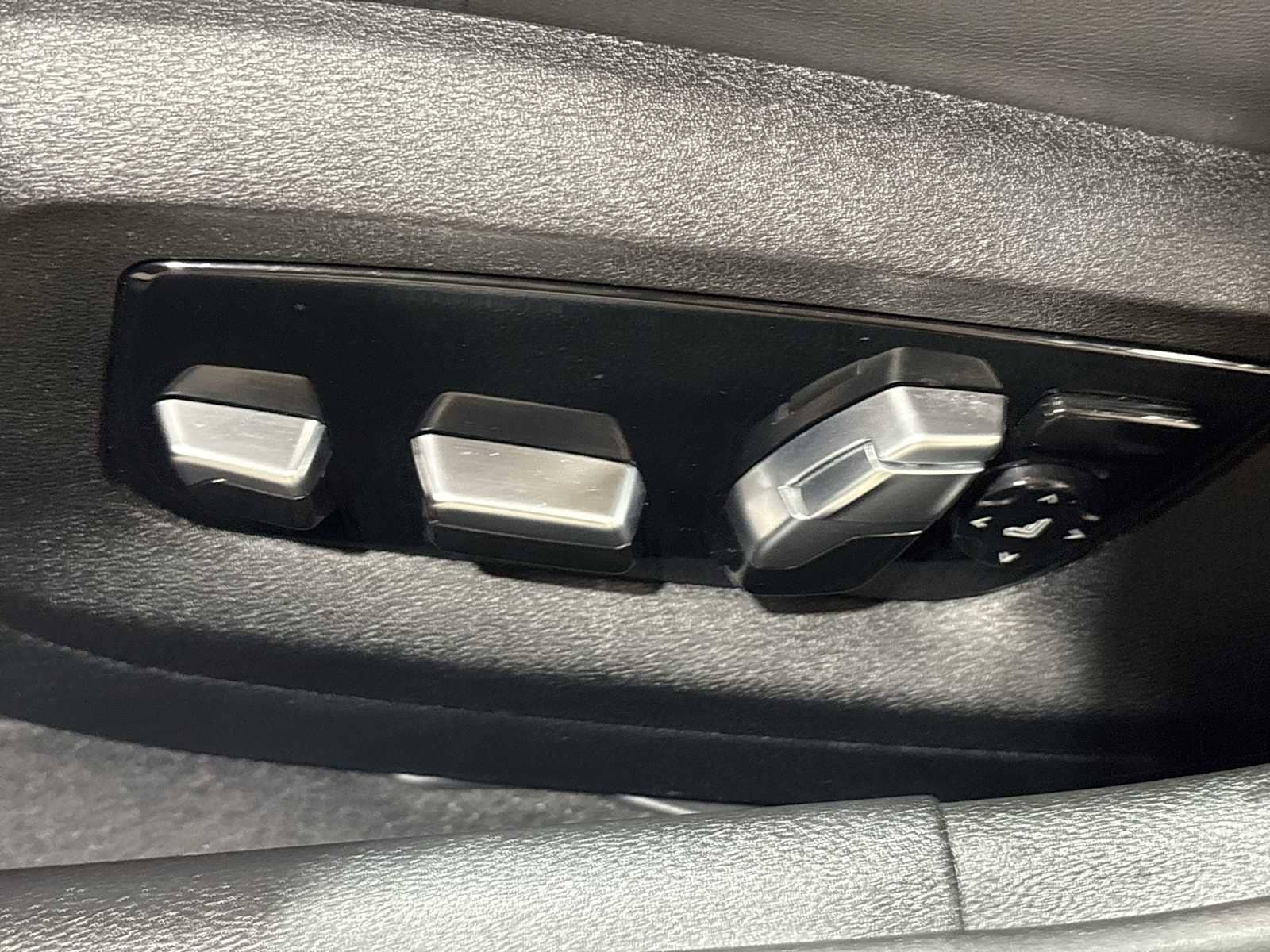 Thumbnail: 2019 BMW M5 - 17