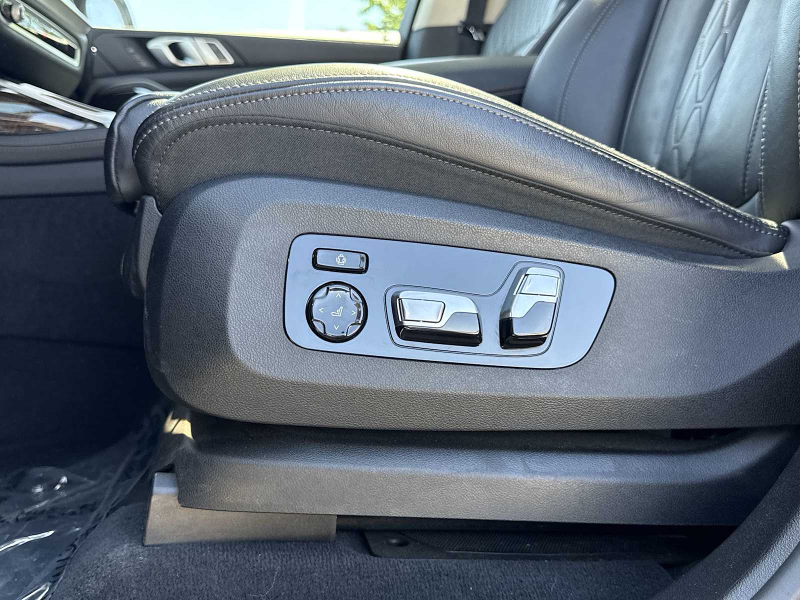 2023 BMW X7 40i - Photo 18