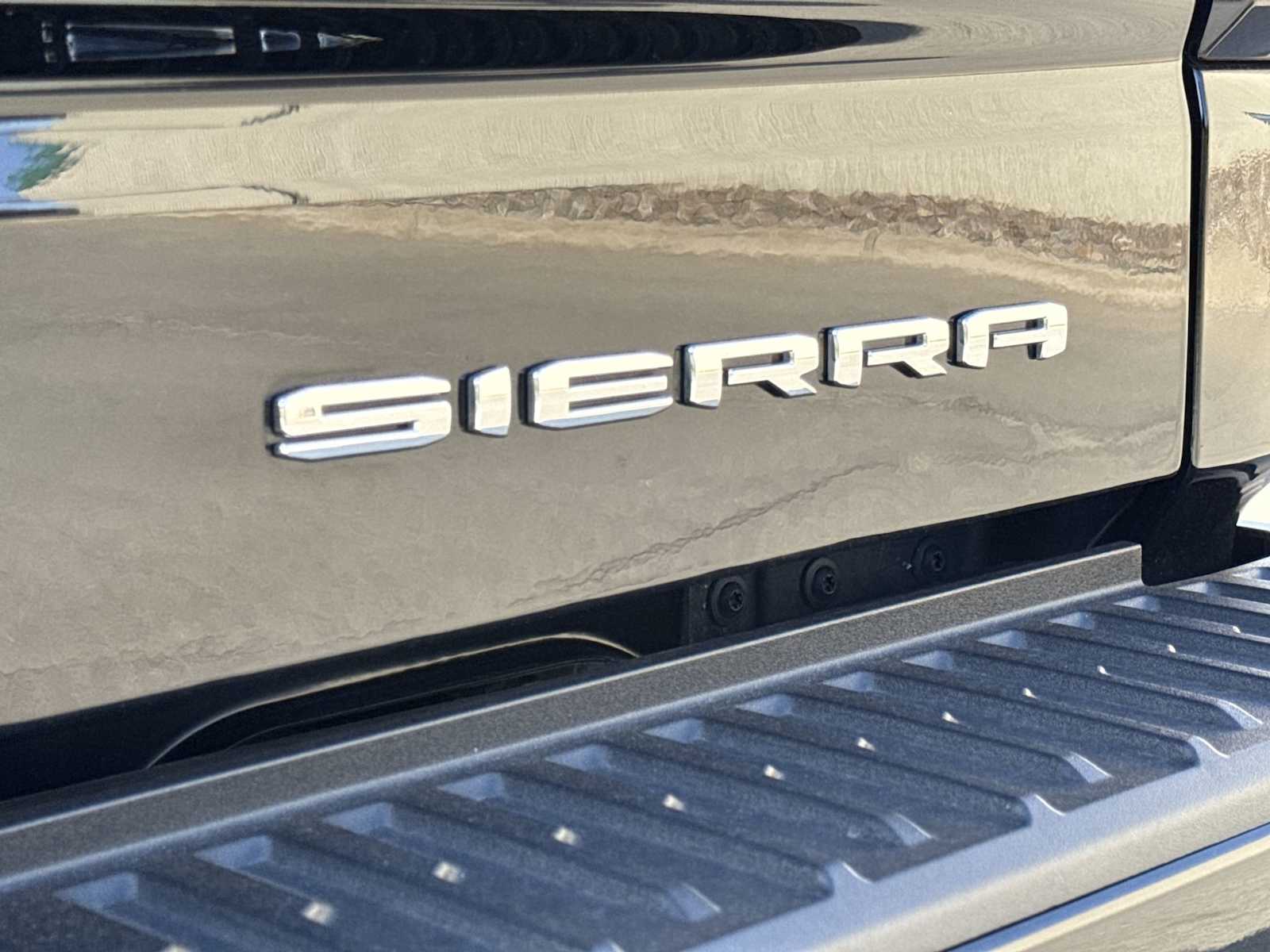 Thumbnail: 2023 GMC Sierra 1500 - 13