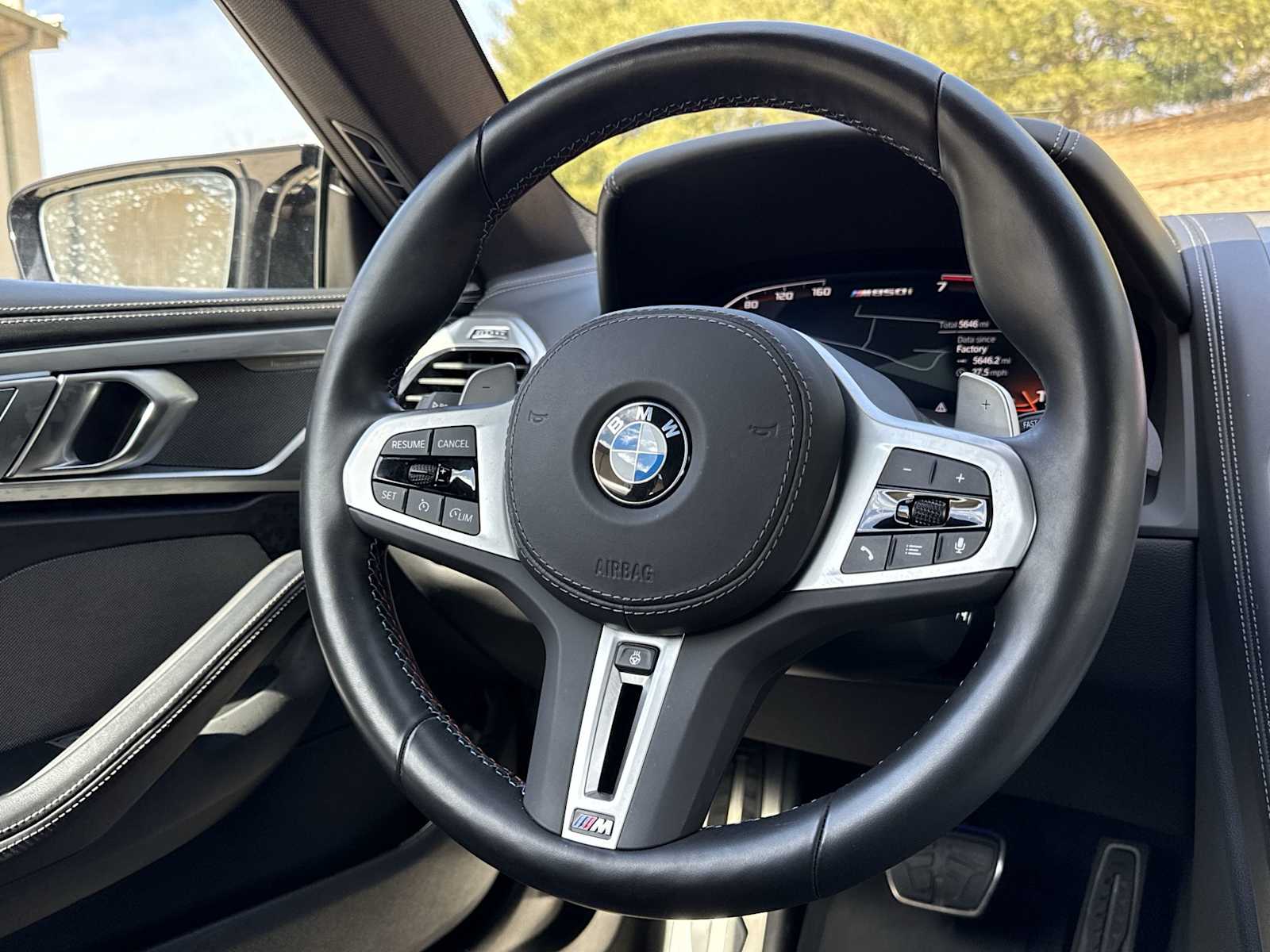 Thumbnail: 2025 BMW 8 Series - 23