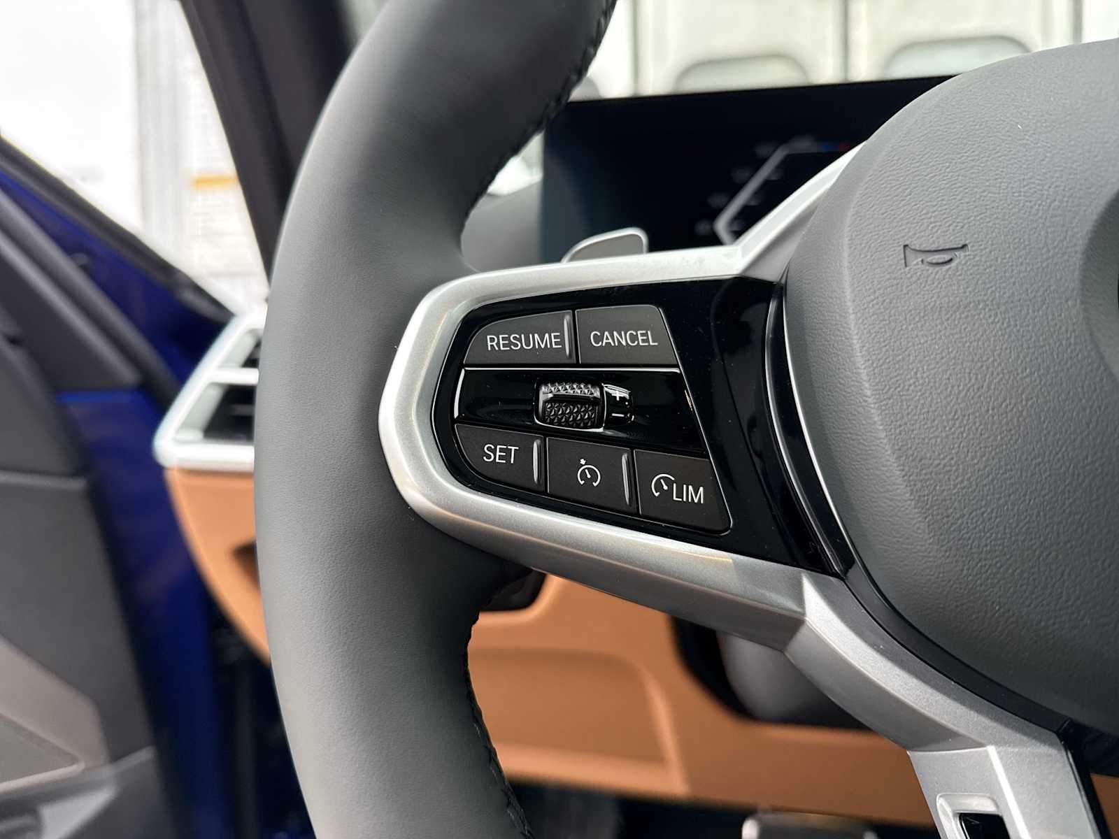 Thumbnail: 2026 BMW 3 Series - 30