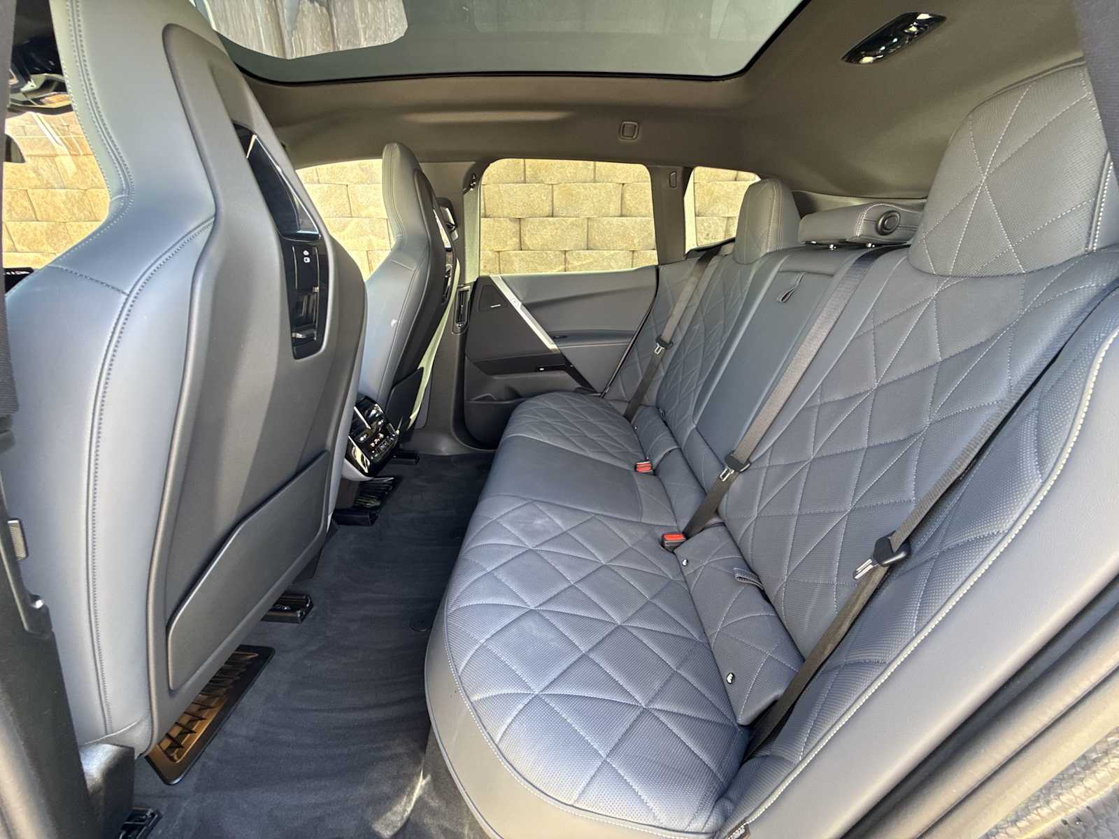 Thumbnail: 2026 BMW iX - 19