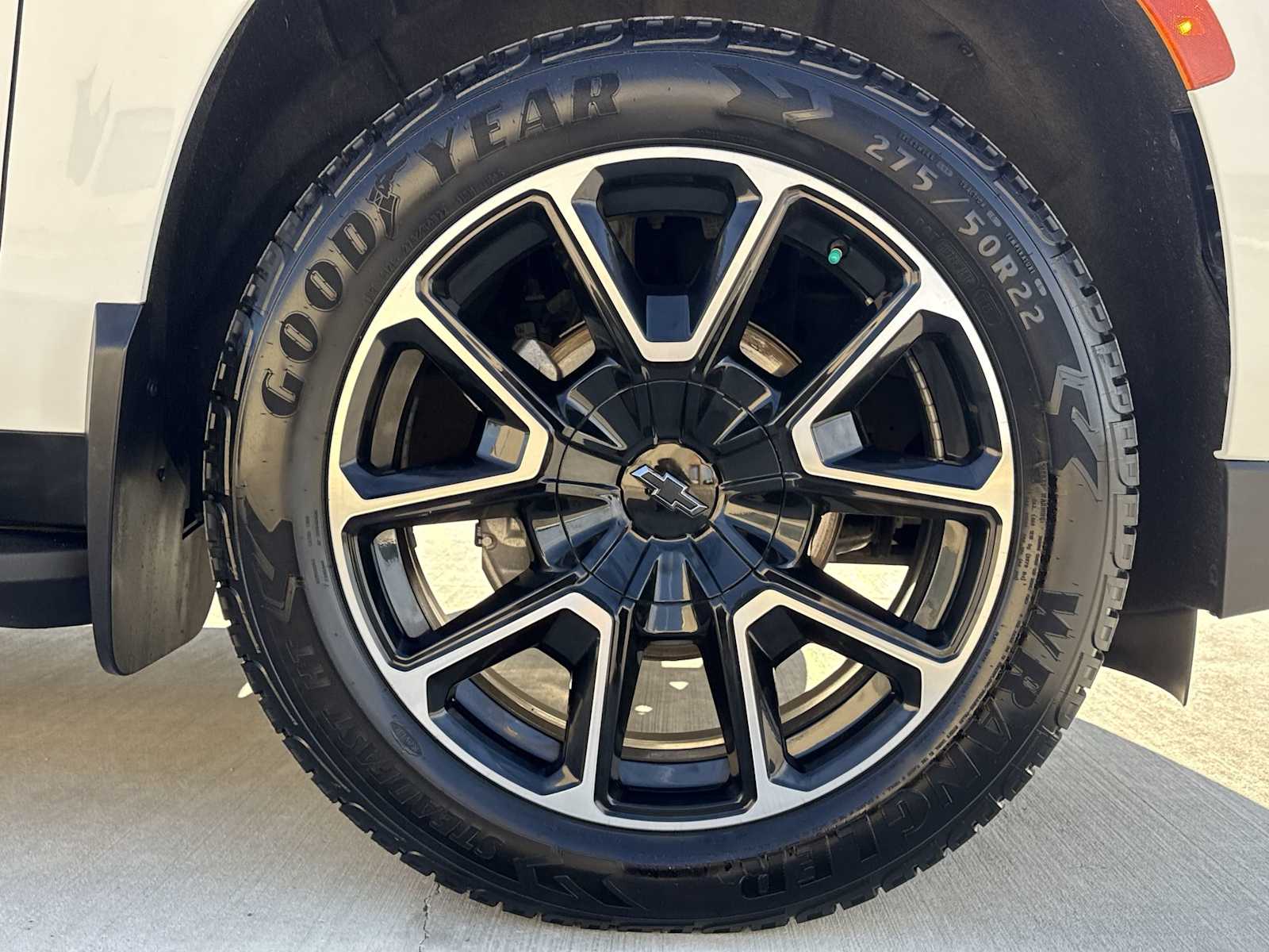 Thumbnail: 2022 Chevrolet Tahoe - 14