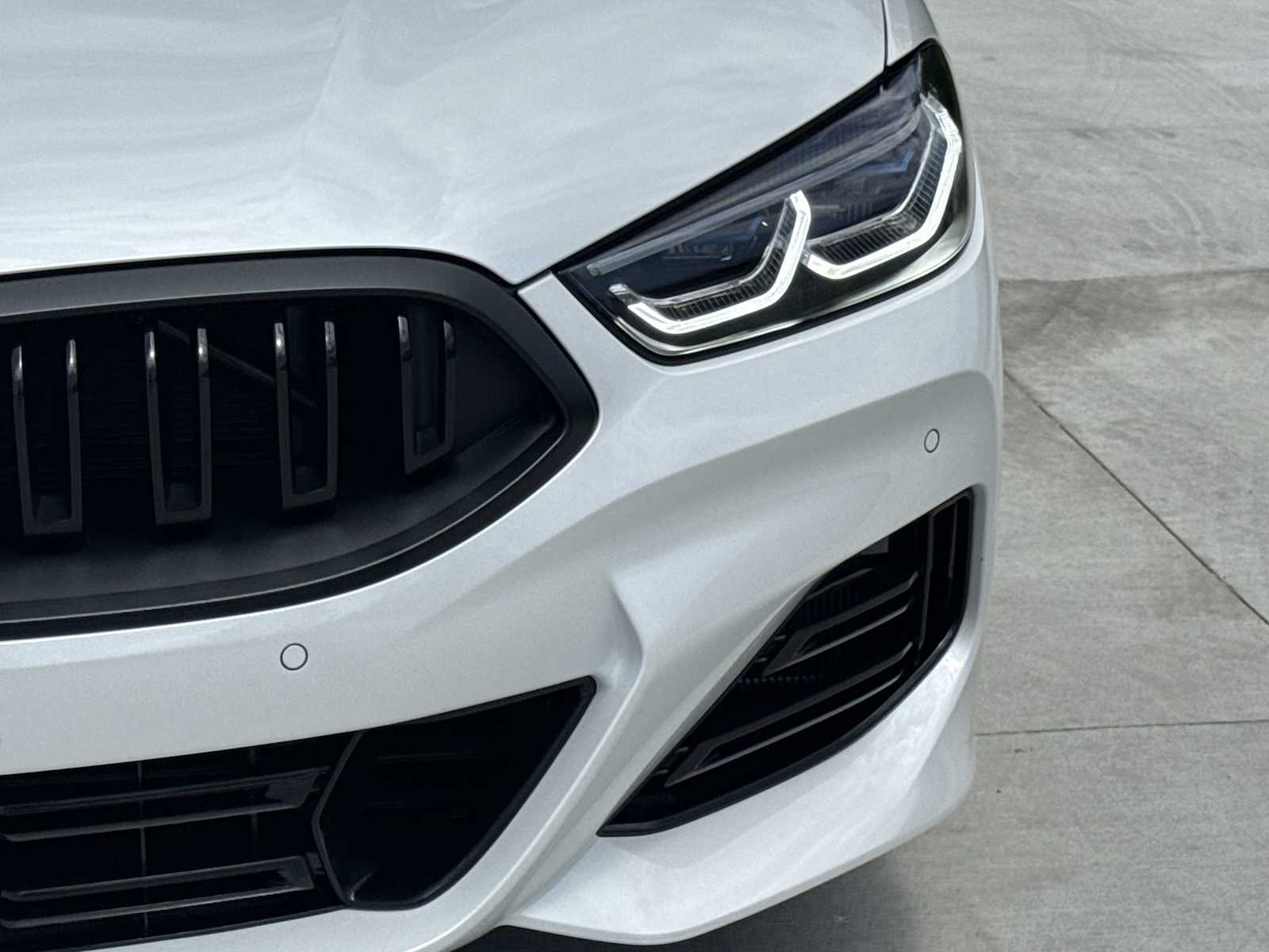 Thumbnail: 2026 BMW 8 Series - 10