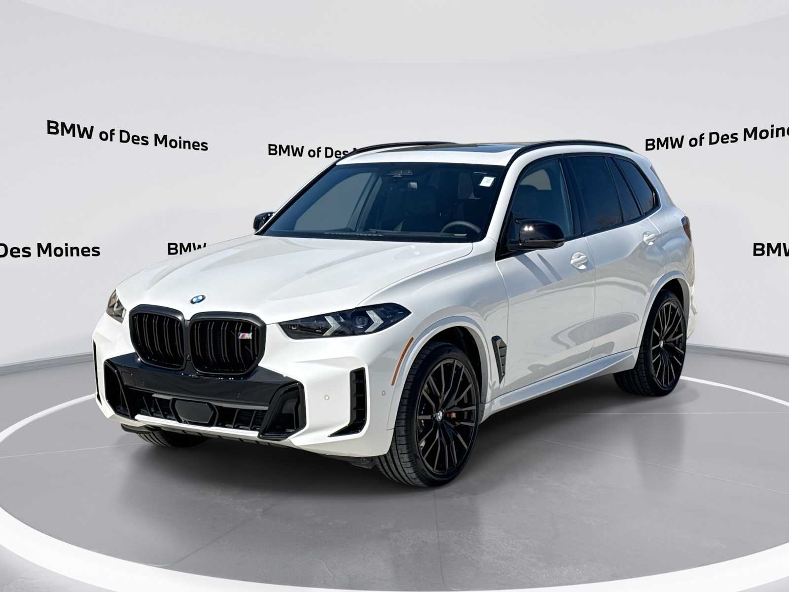 2026 BMW X5 M60i's photo