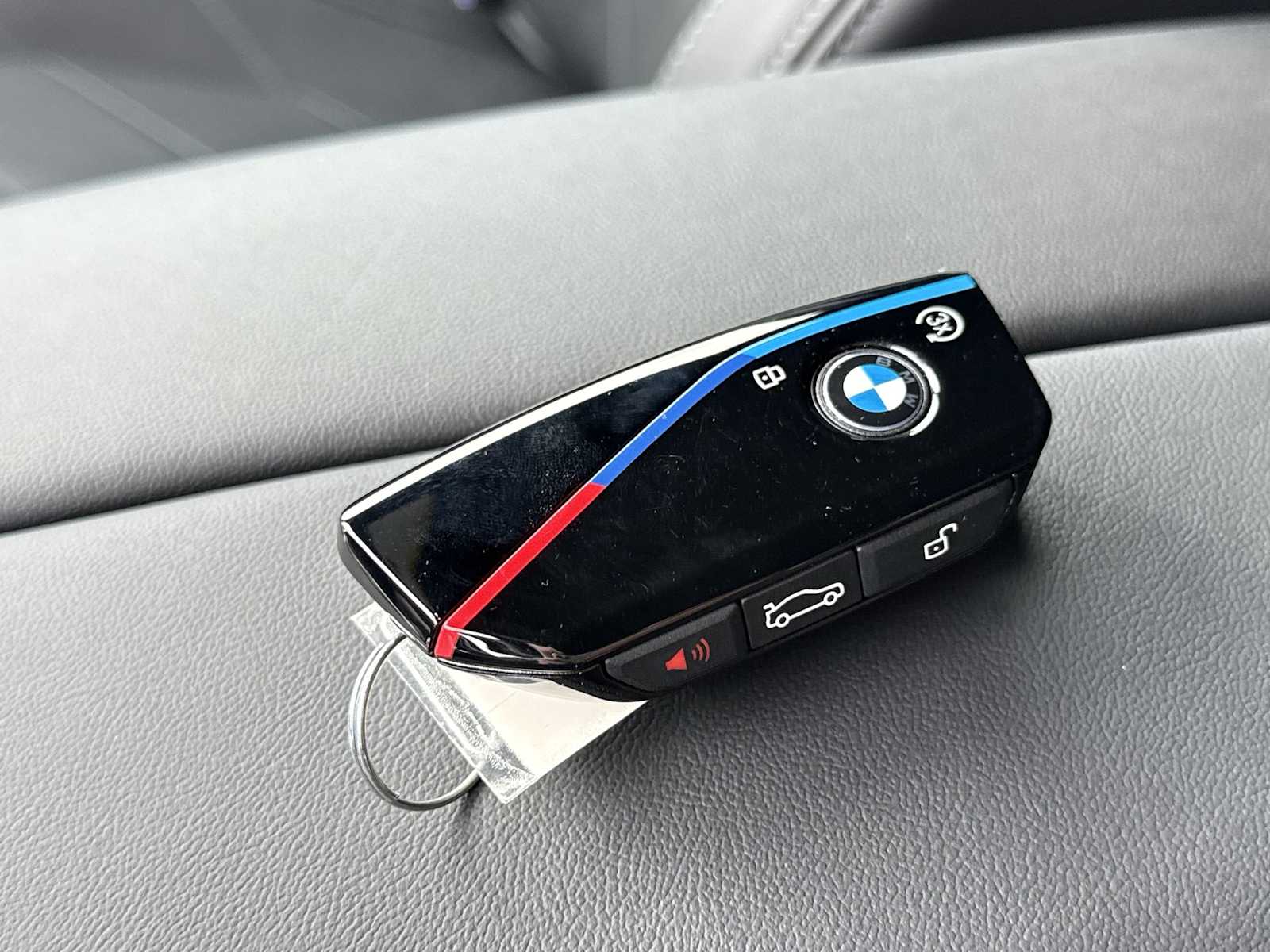 Thumbnail: 2026 BMW XM - 38