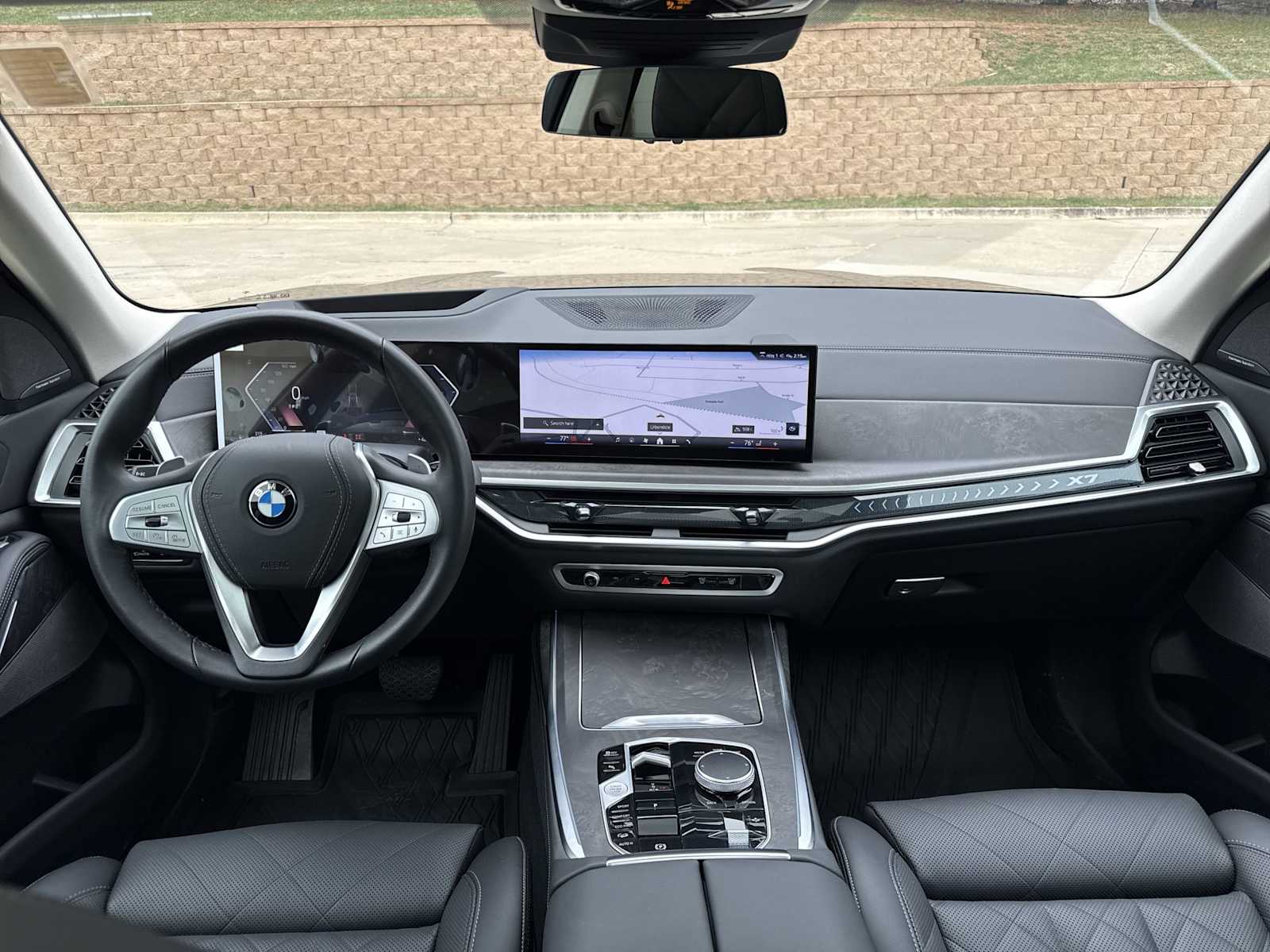 Thumbnail: 2025 BMW X7 - 16