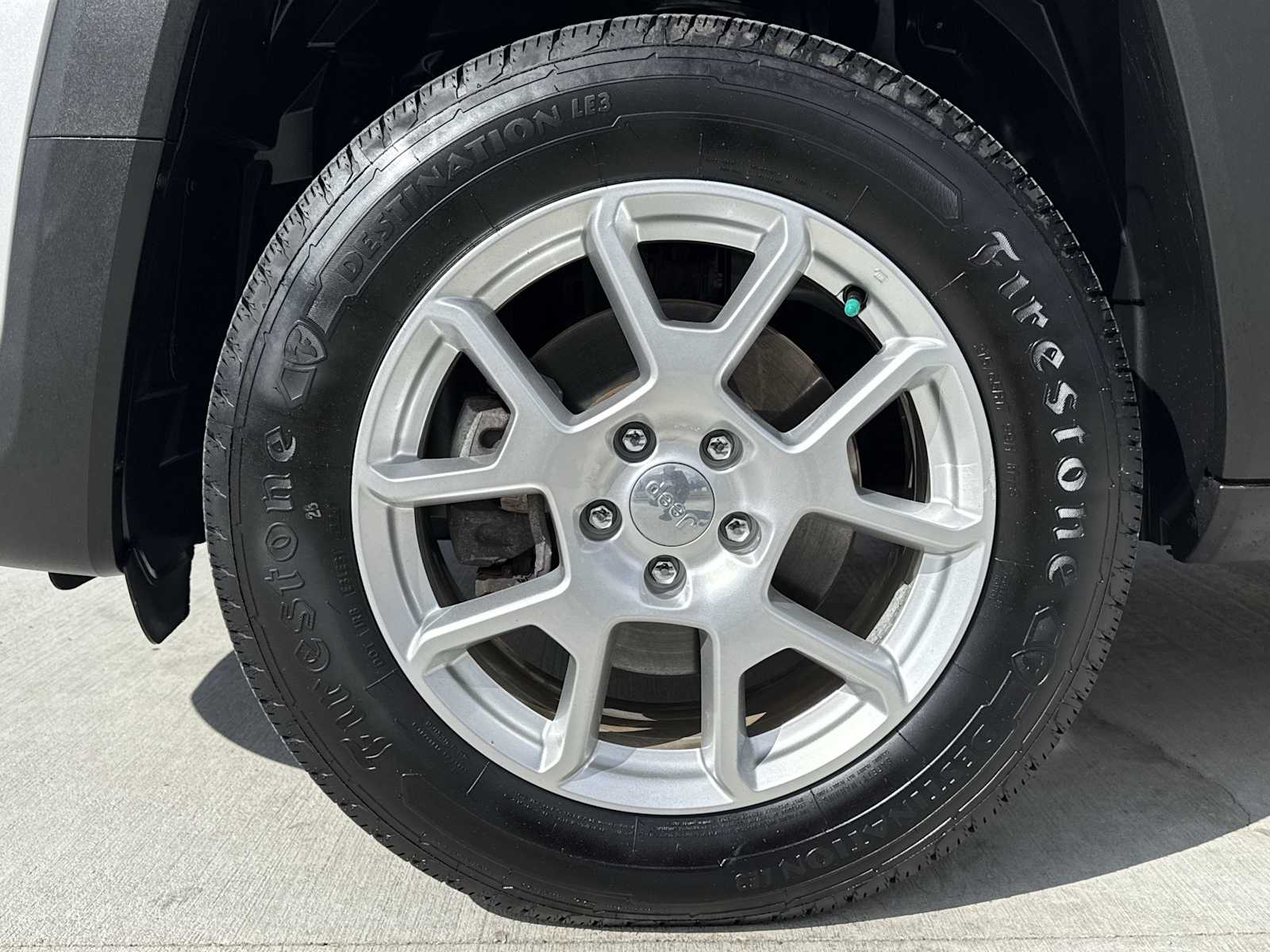 Thumbnail: 2019 Jeep Renegade - 14