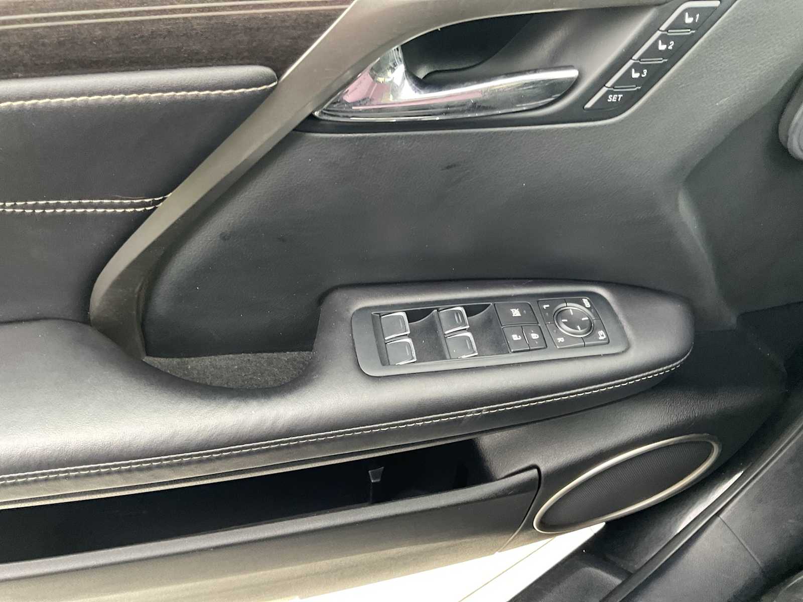 Thumbnail: 2016 Lexus RX - 20