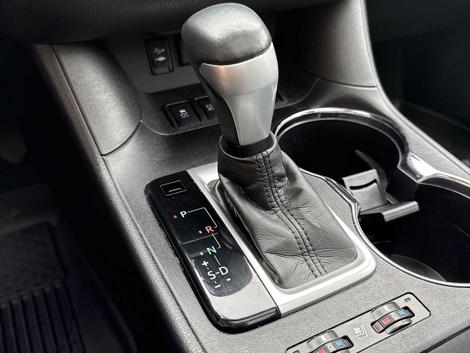 Thumbnail: 2018 Toyota Highlander - 35