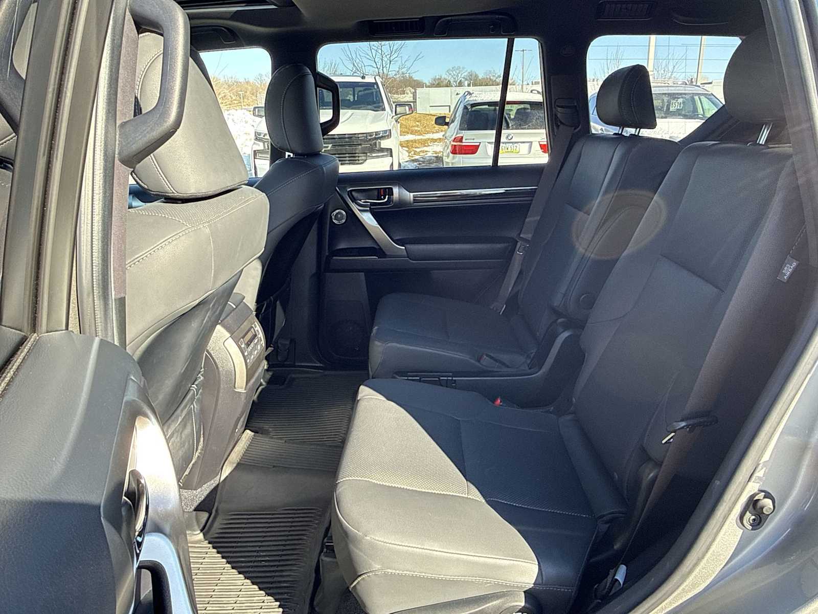 Thumbnail: 2023 Lexus GX - 21