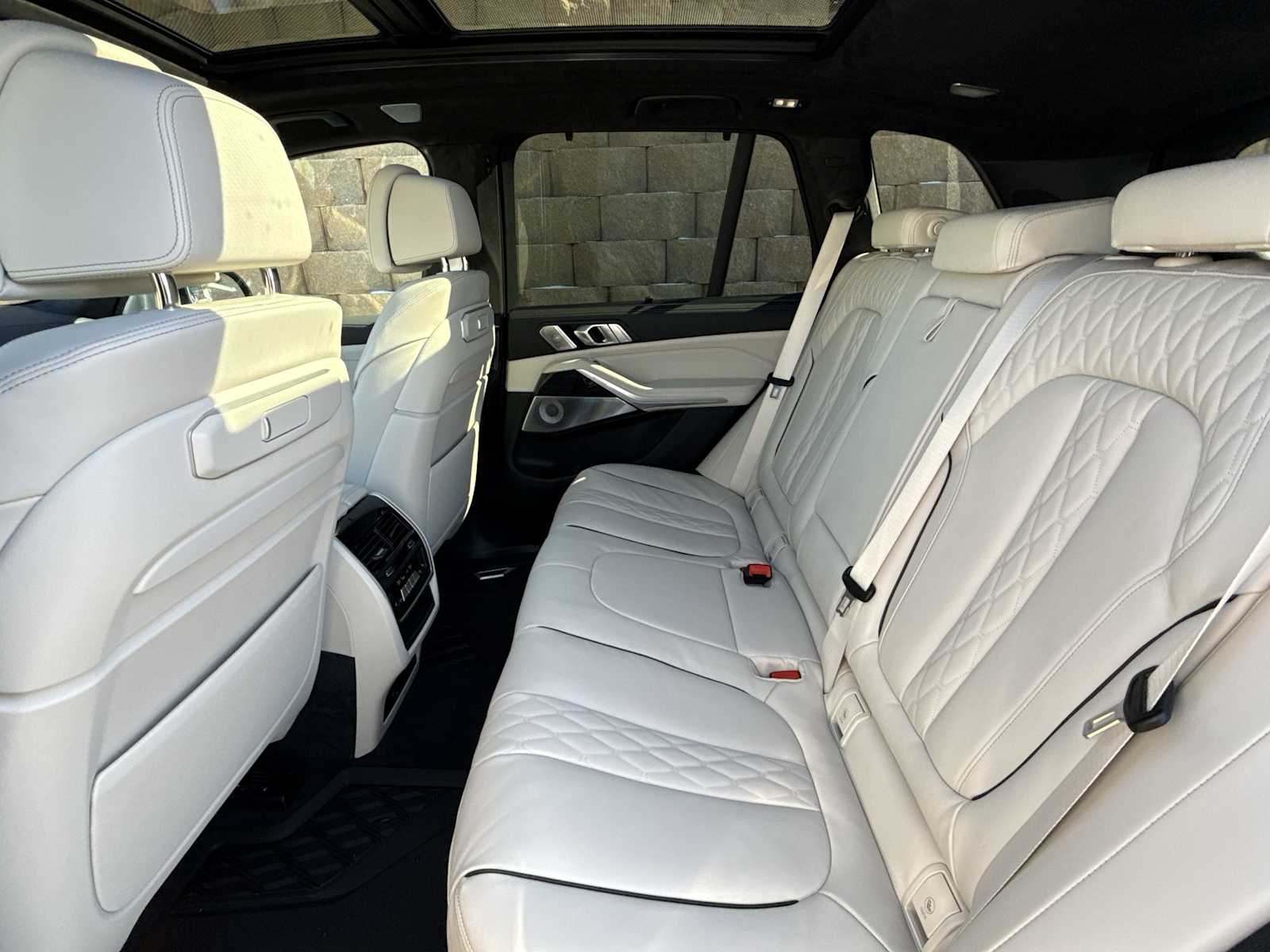 Thumbnail: 2026 BMW X5 - 21
