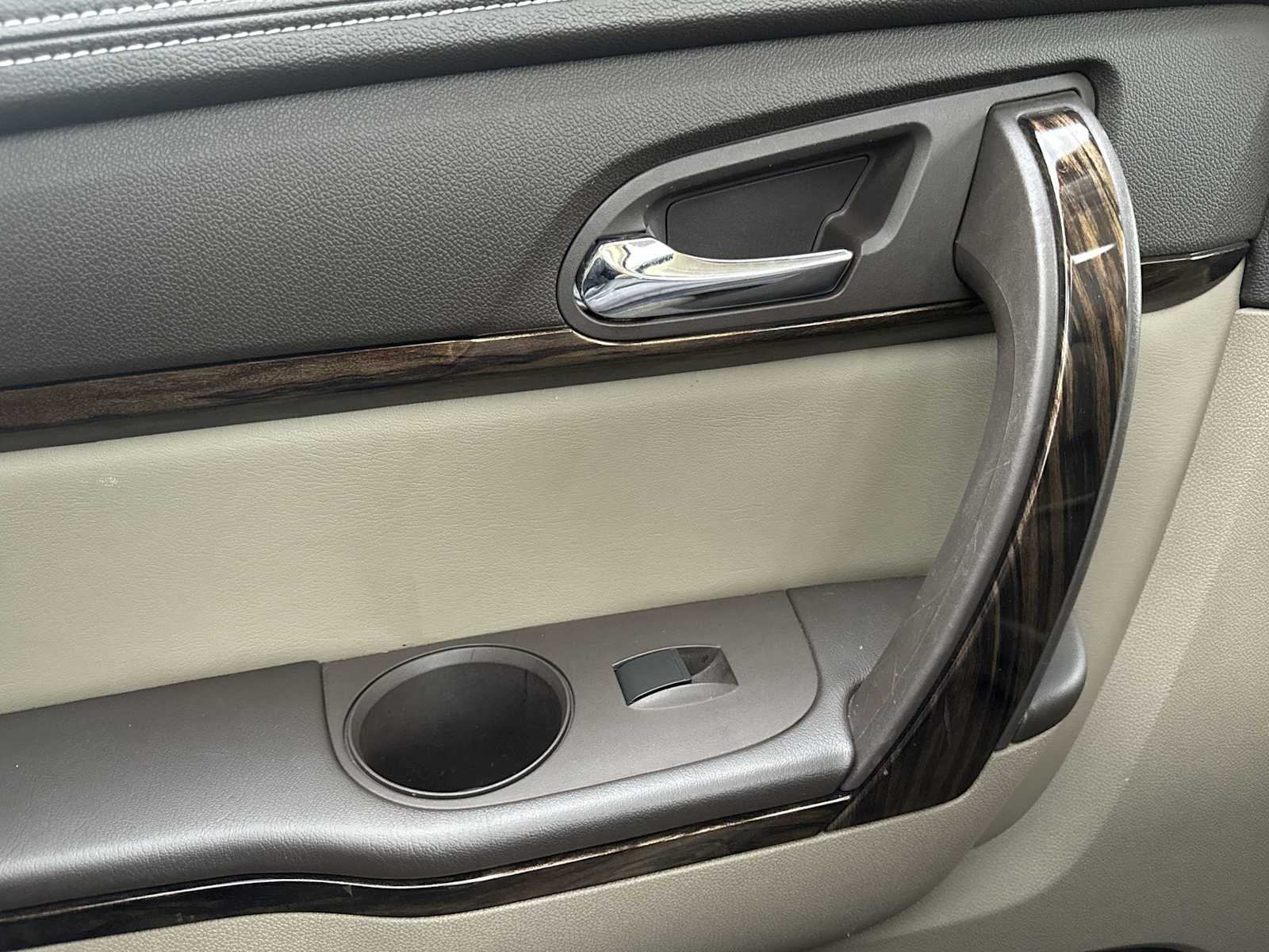 Thumbnail: 2013 GMC Acadia - 43