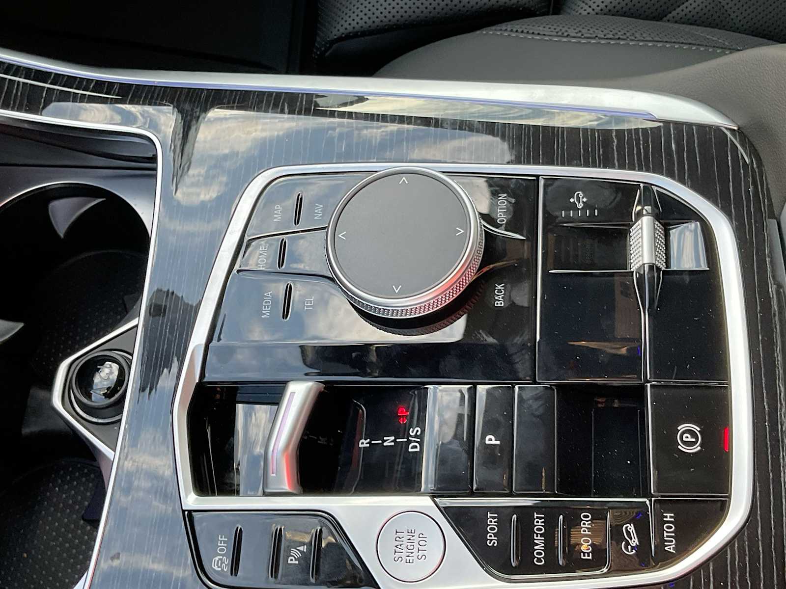 Thumbnail: 2026 BMW X7 - 35