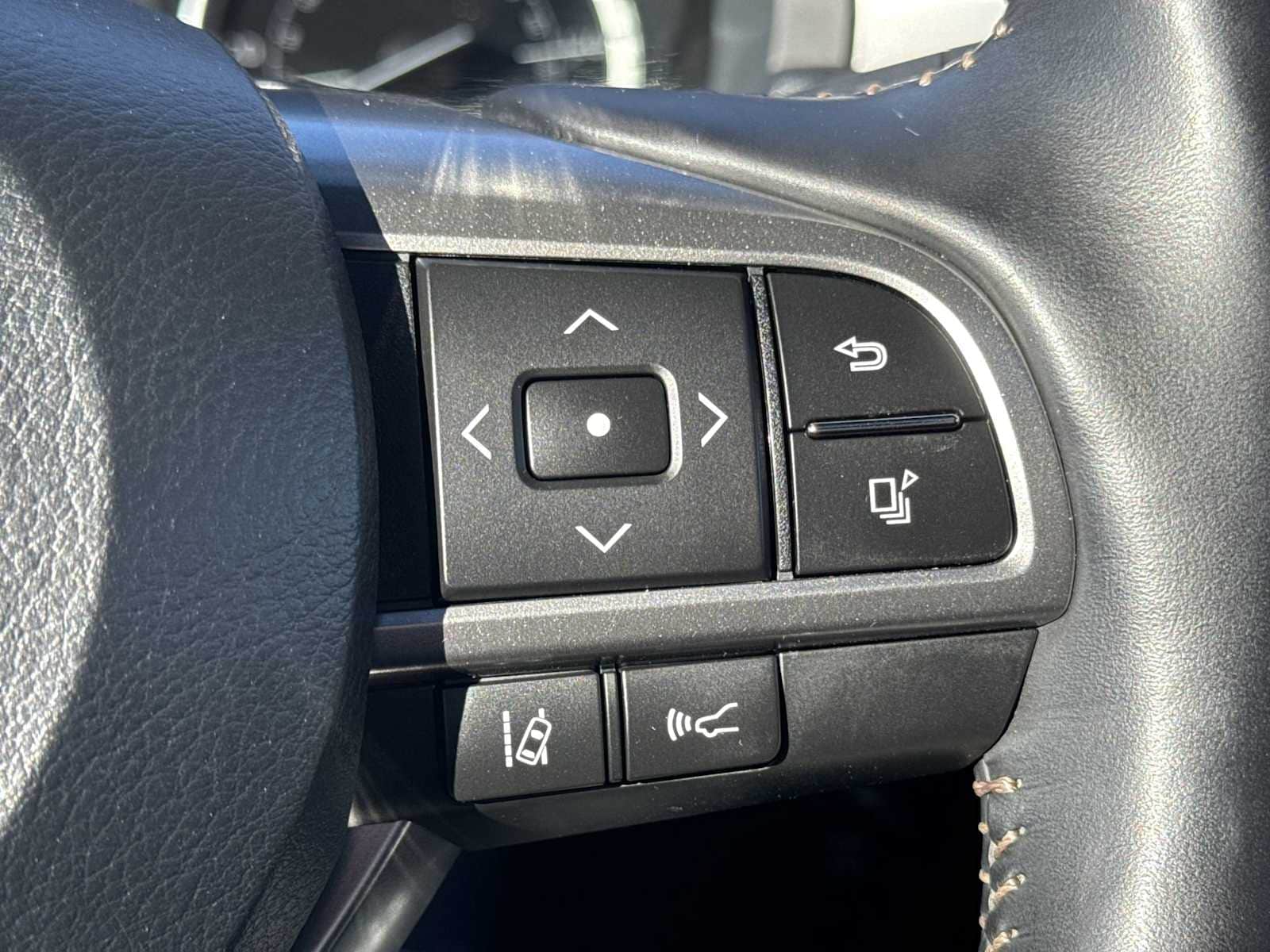 Thumbnail: 2023 Lexus GX - 27