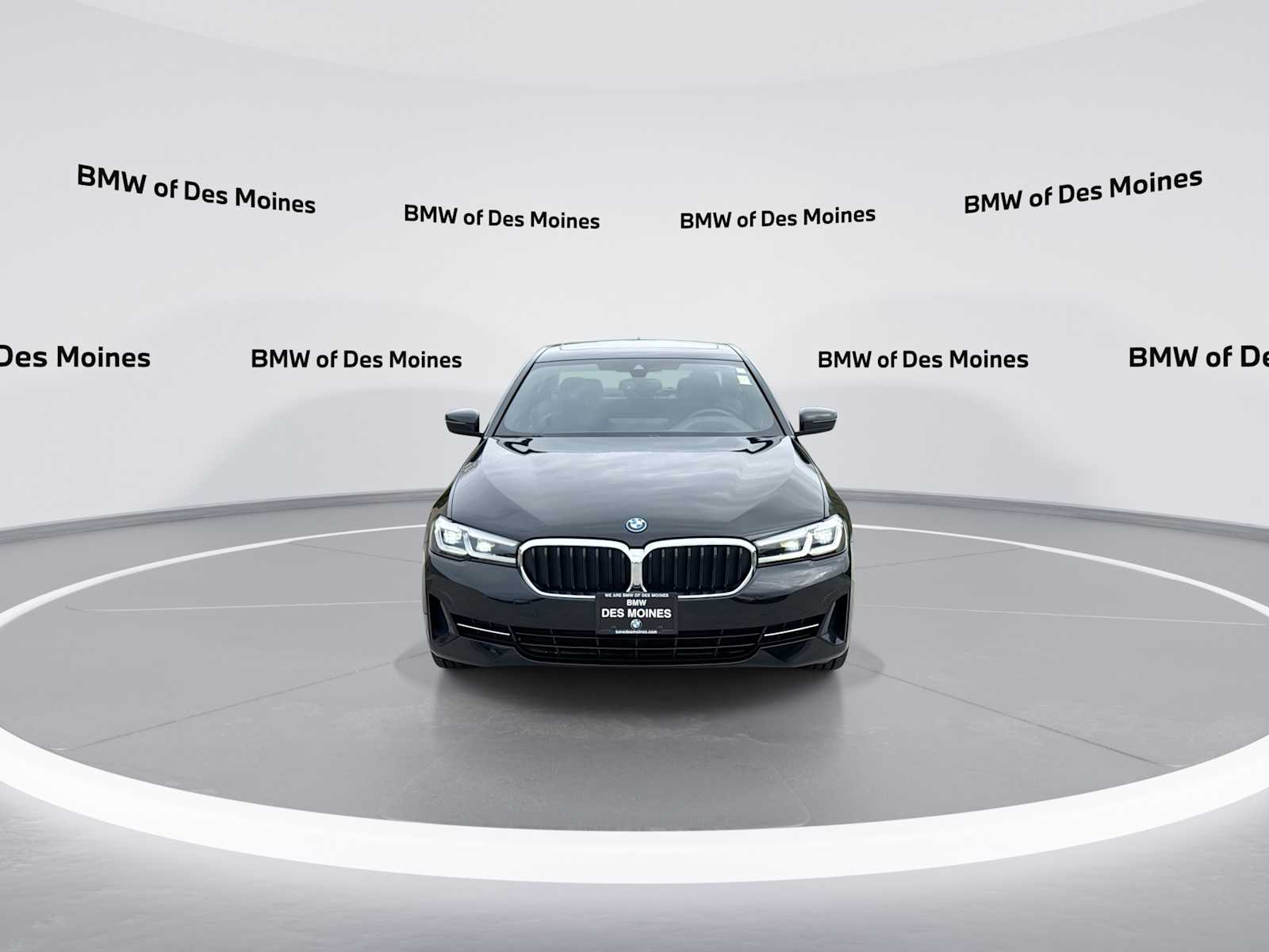 Thumbnail: 2023 BMW 5 Series - 3