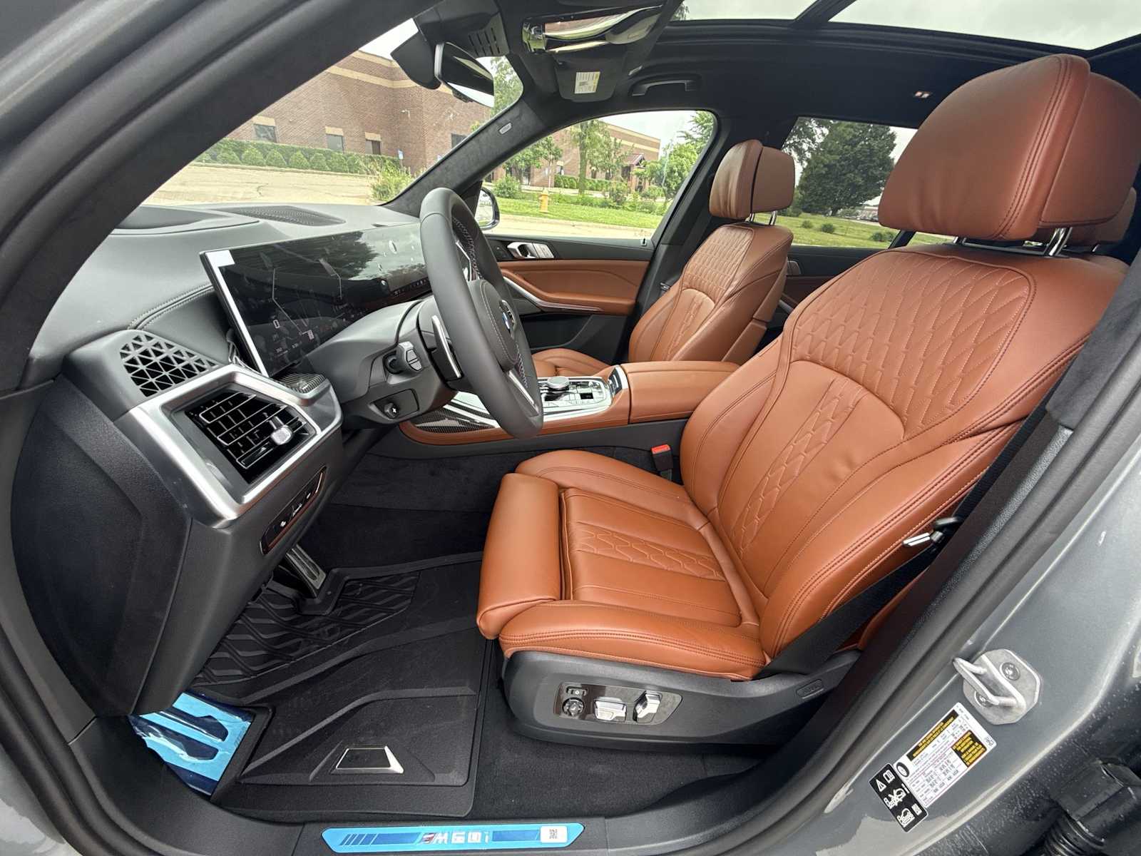 Thumbnail: 2026 BMW X7 - 10