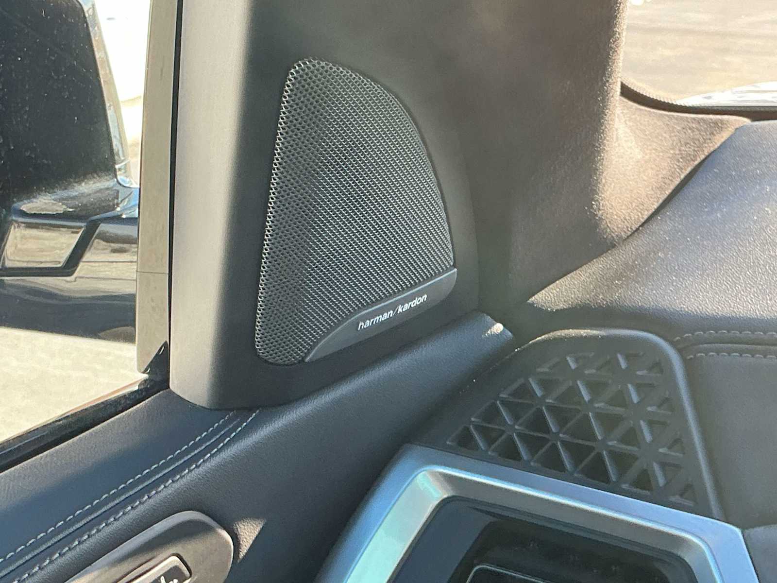 Thumbnail: 2023 BMW X7 - 29