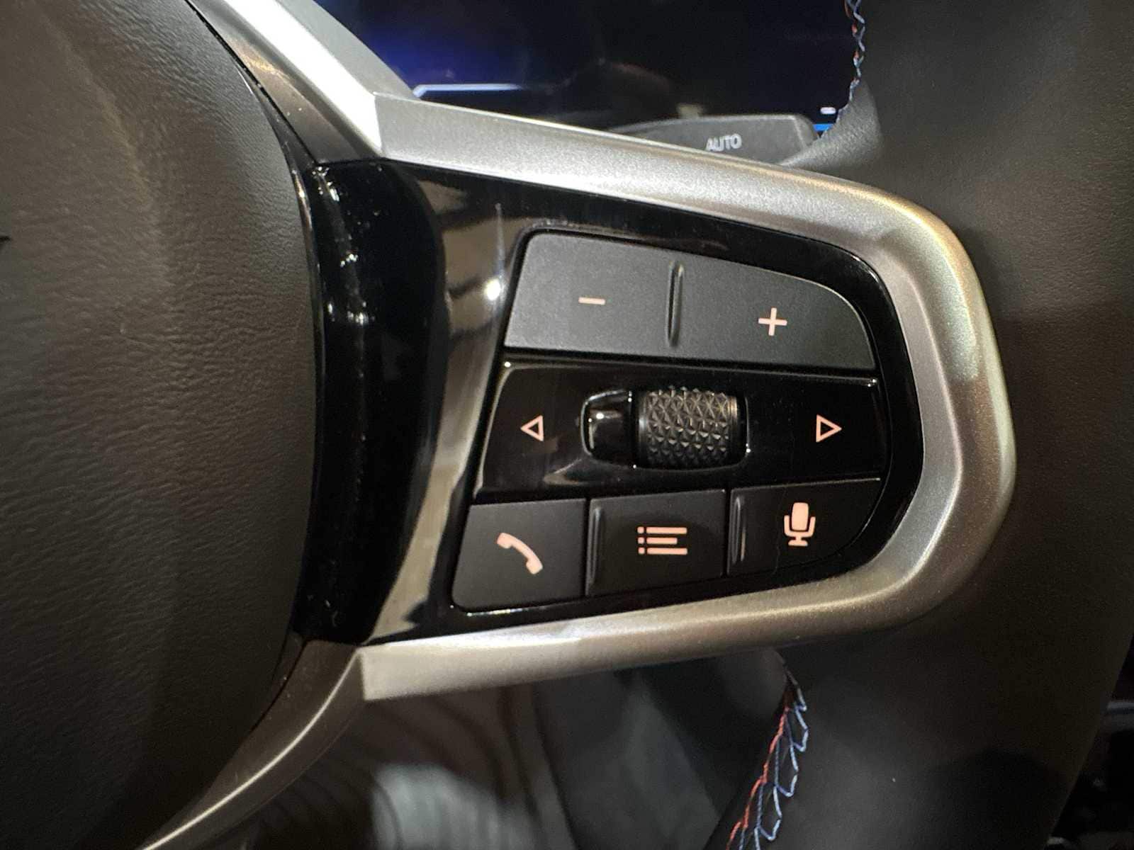 Thumbnail: 2025 BMW i4 - 31