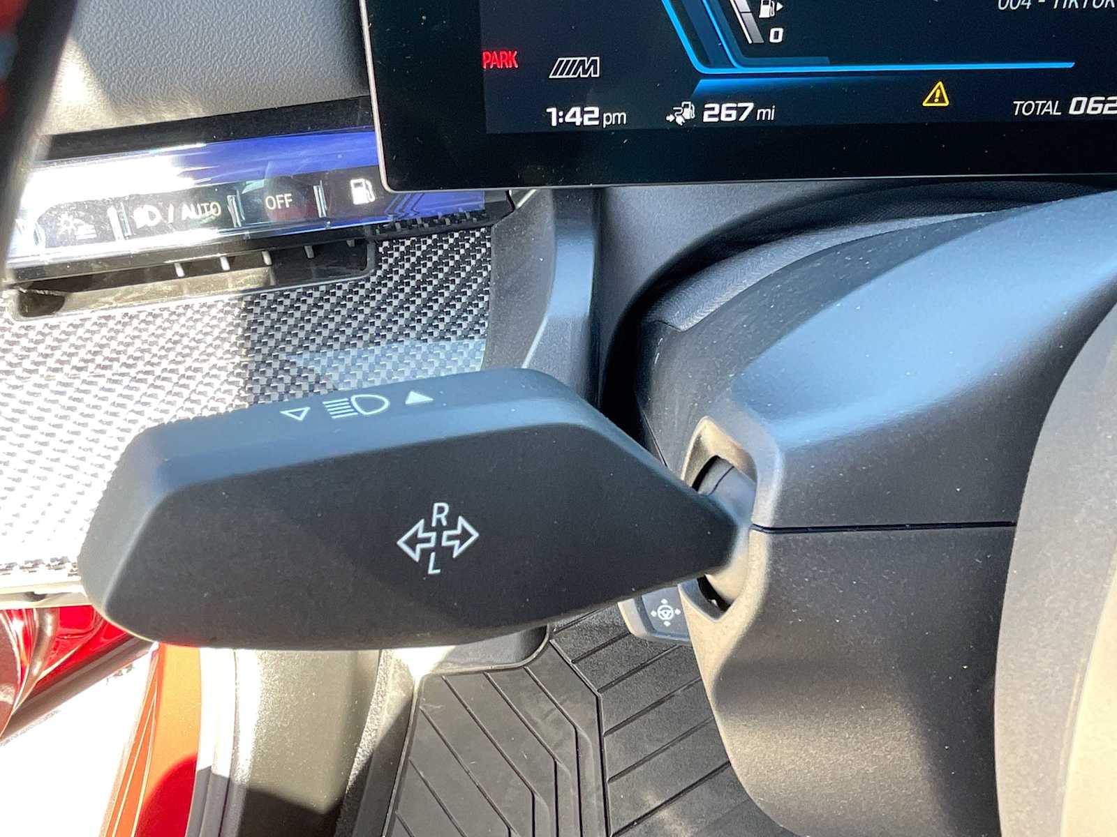 Thumbnail: 2025 BMW M5 - 27