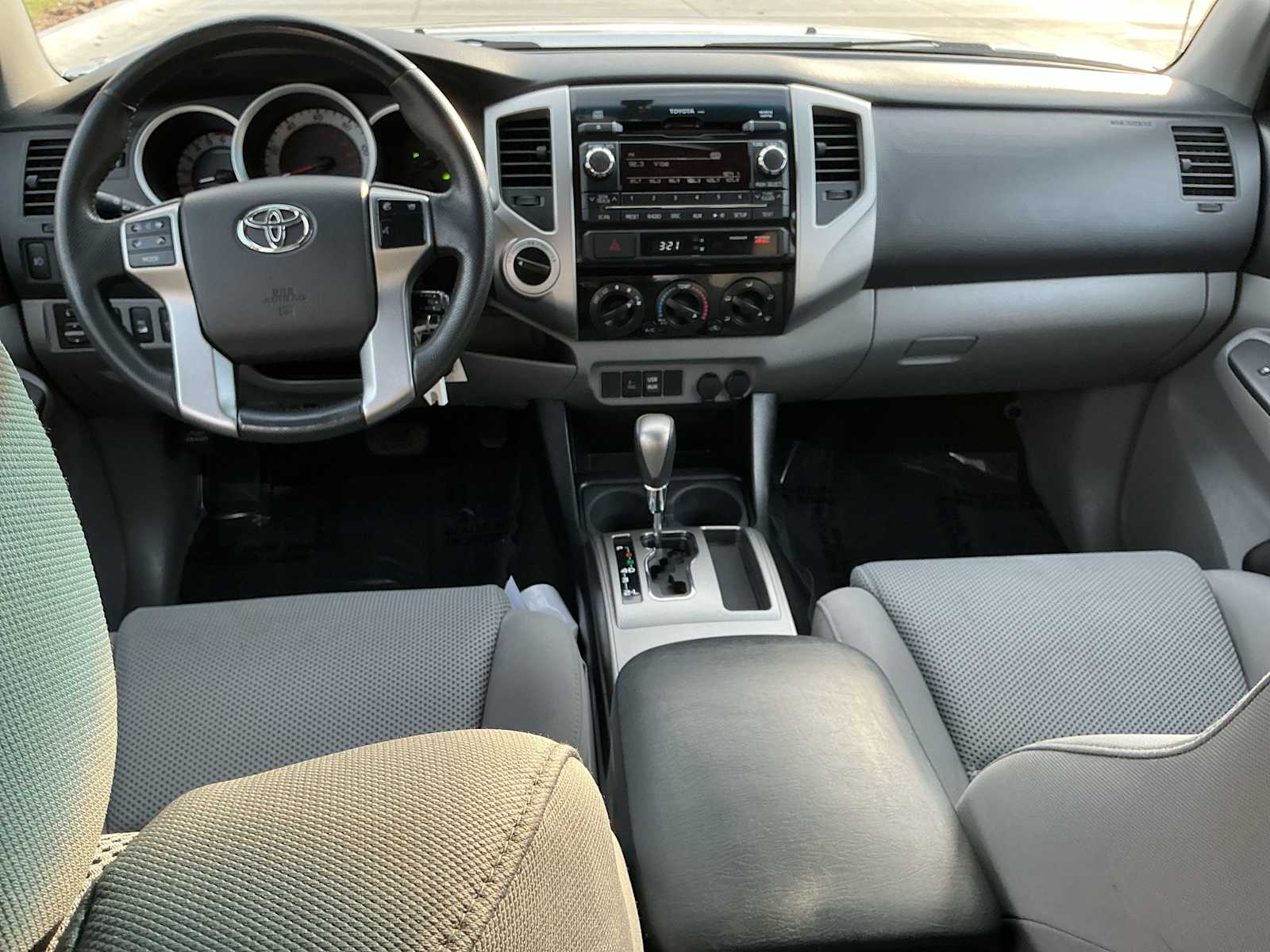 Thumbnail: 2012 Toyota Tacoma - 19