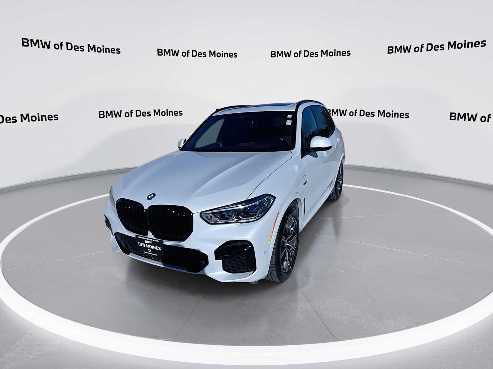 Thumbnail: 2023 BMW X5 - 4