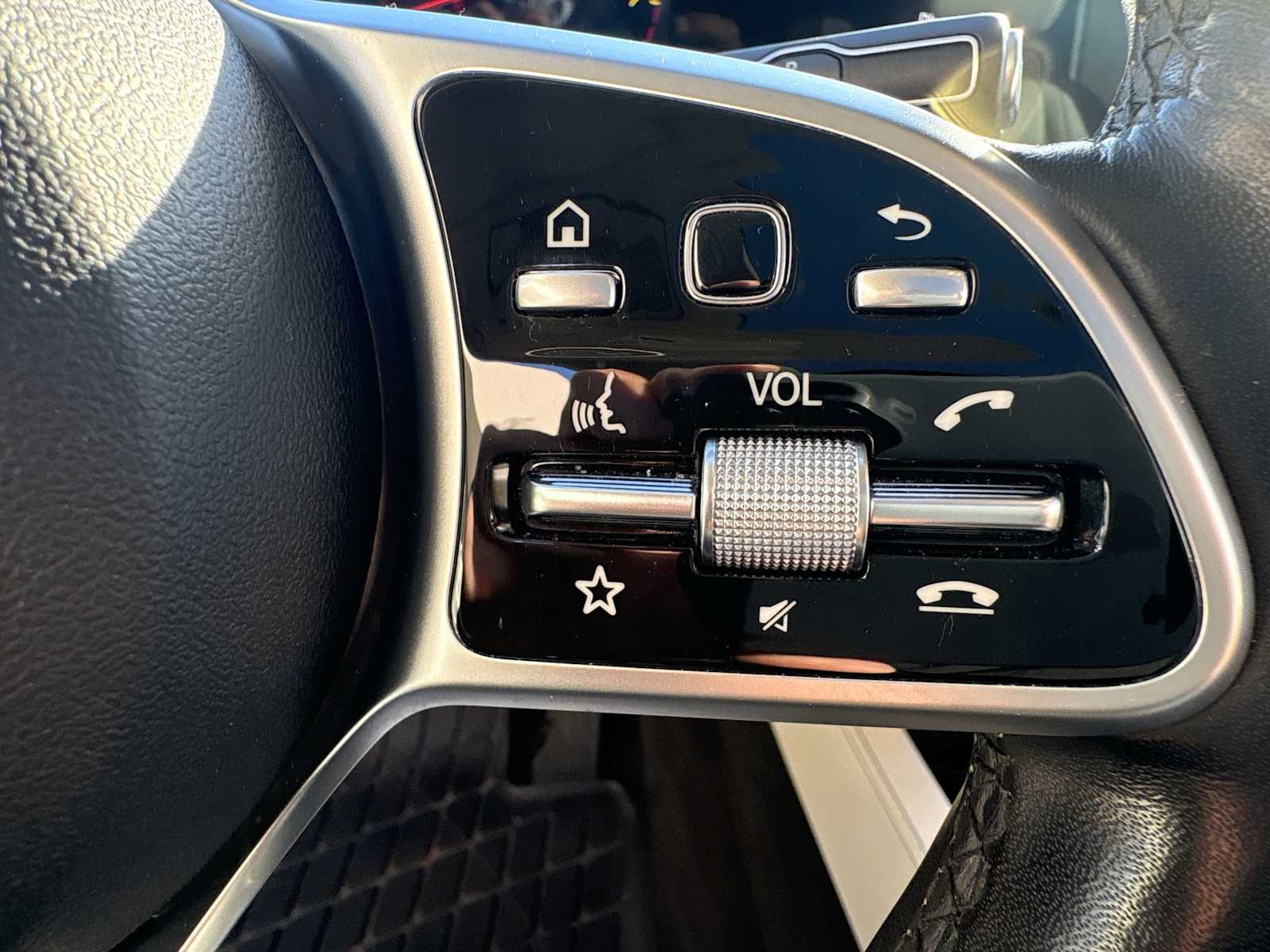 Thumbnail: 2022 Mercedes-Benz GLS - 22