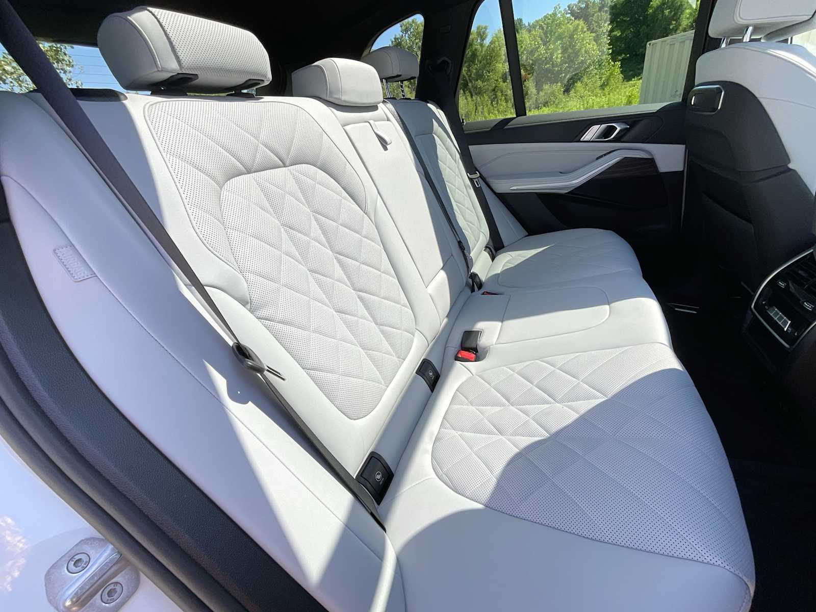 Thumbnail: 2025 BMW X5 - 21