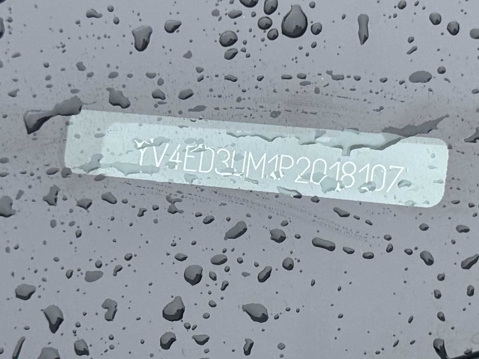 Thumbnail: 2023 Volvo XC40 - 38