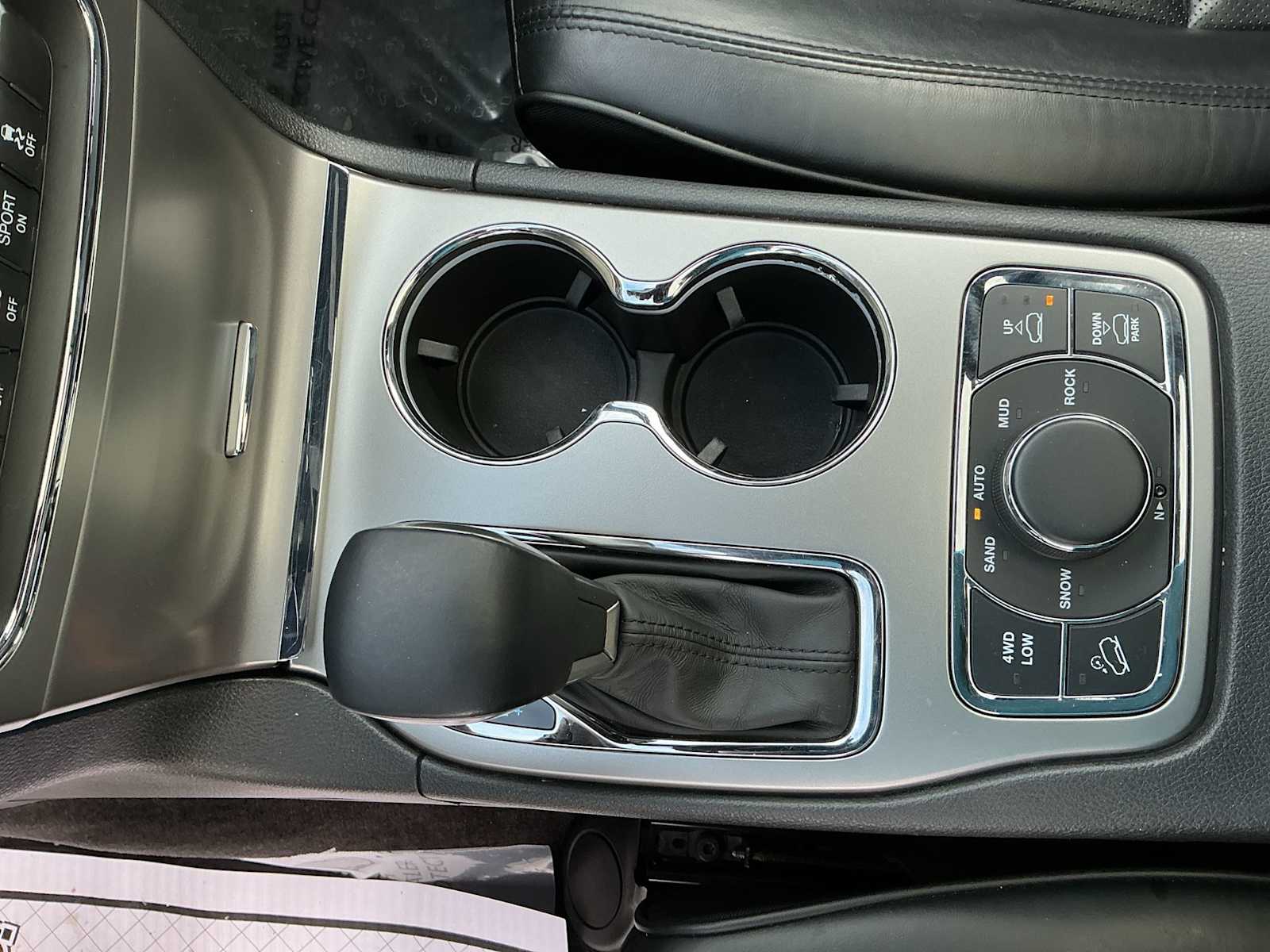 Thumbnail: 2018 Jeep Grand Cherokee - 35