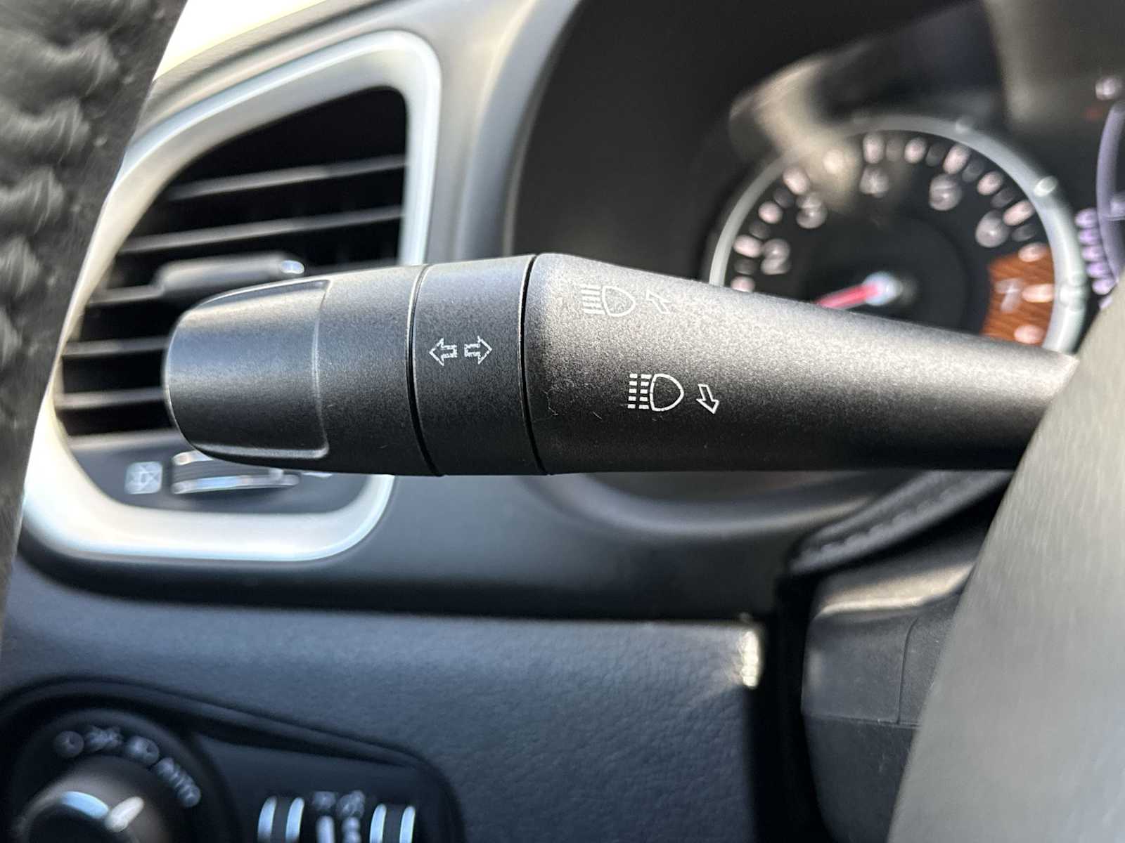 Thumbnail: 2019 Jeep Renegade - 27