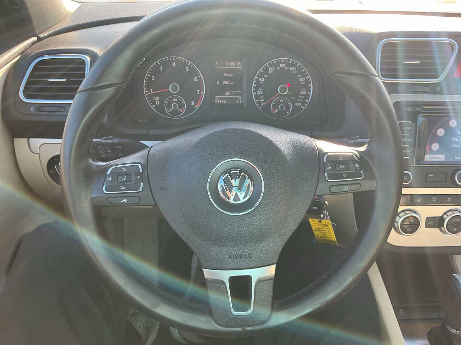 Thumbnail: 2014 Volkswagen Eos - 19